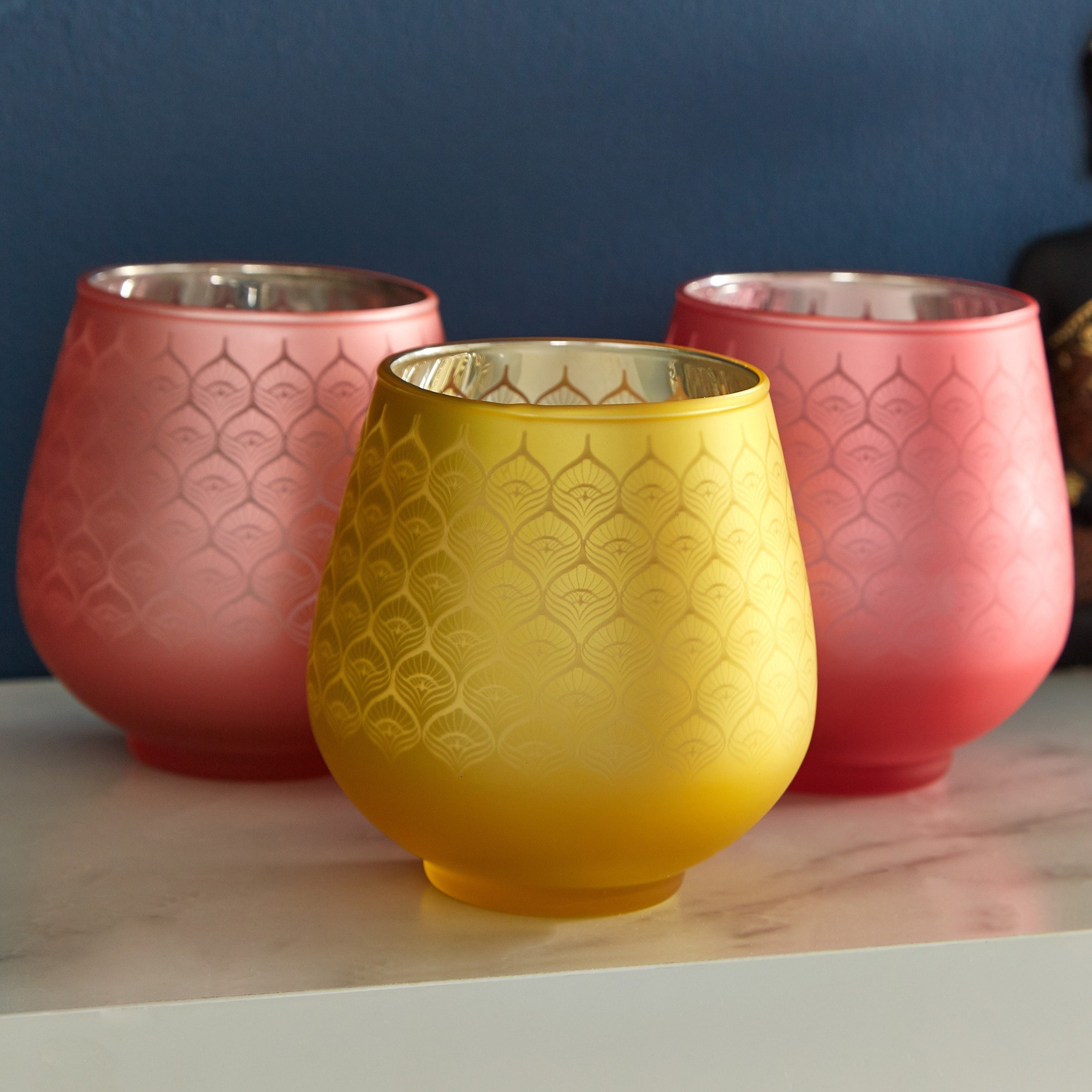 طقم حامل شموع صغيرة فوتيف زجاجي طاووس 3 قطع من مينيرفا-hbxlivingroom-decorandaccessories-candleholders-image-4