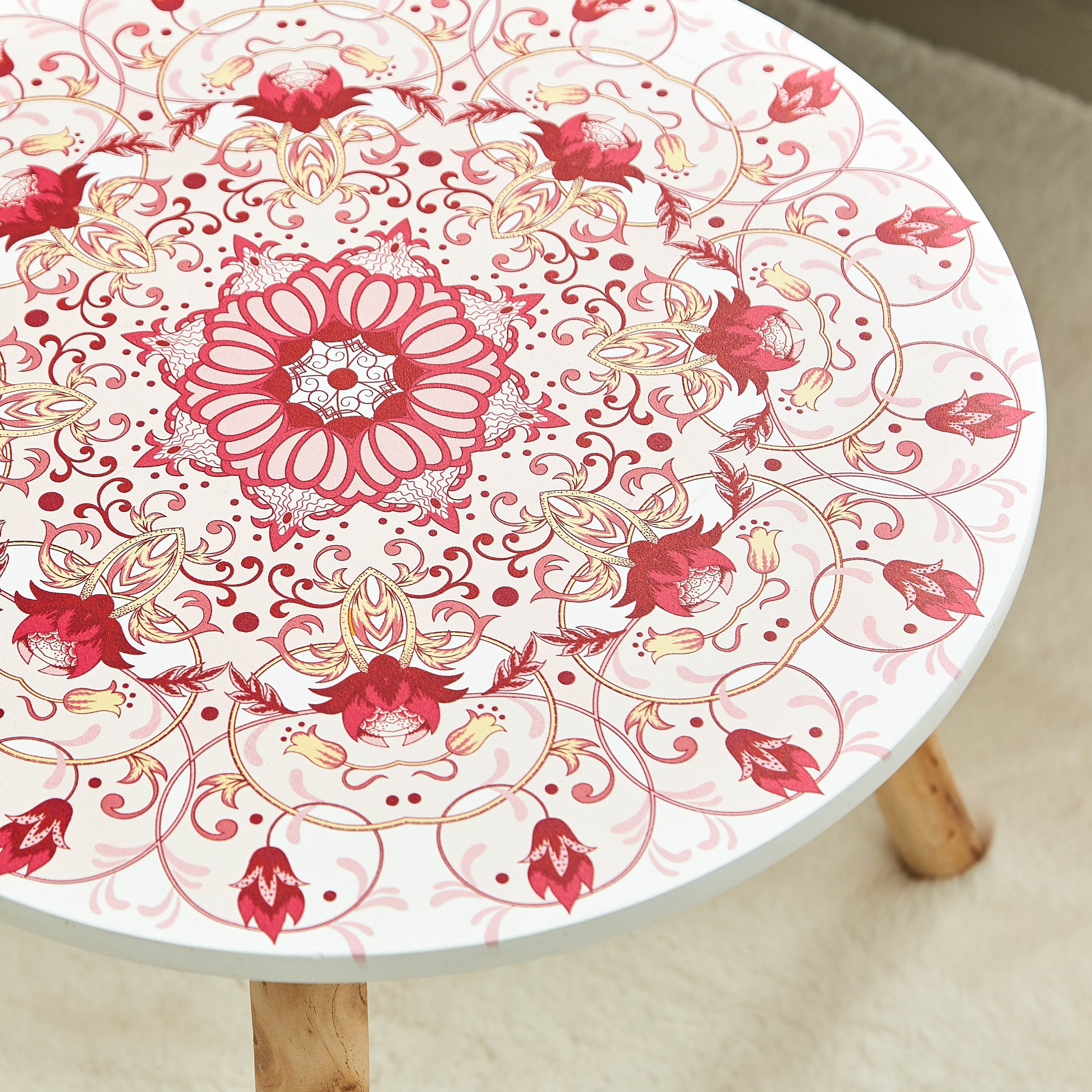 طاولة محفورة بشكل اللوتس رينيه من مينيرفا-hbxfurniture-livingroom-endtables-image-3