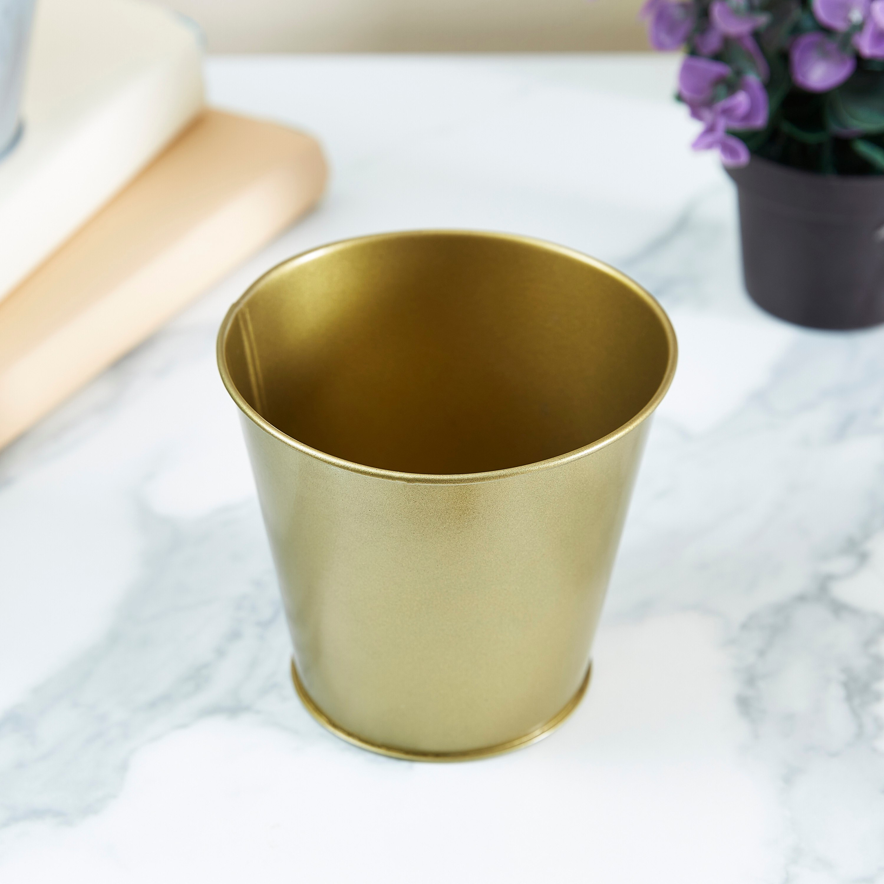 وعاء معدني مطفي من هانا - 9x9x9 سم-hbxhomeware-hbxdecorandfurnishings-image-1