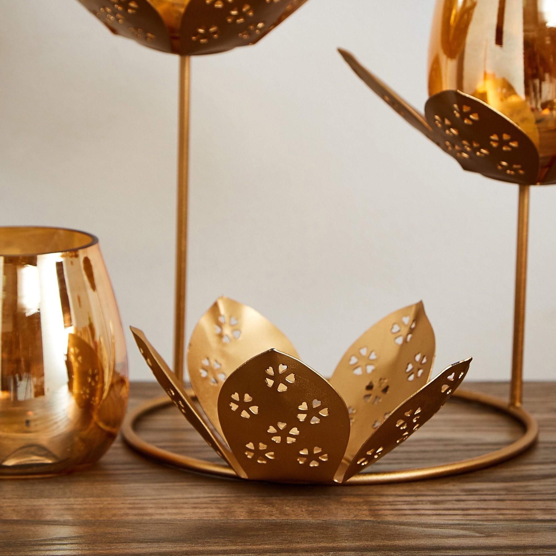 طقم حامل شموع صغيرة على شكل لوتس 3 قطع مع حامل من سمرقند-hbxlivingroom-decorandaccessories-candleholders-image-3
