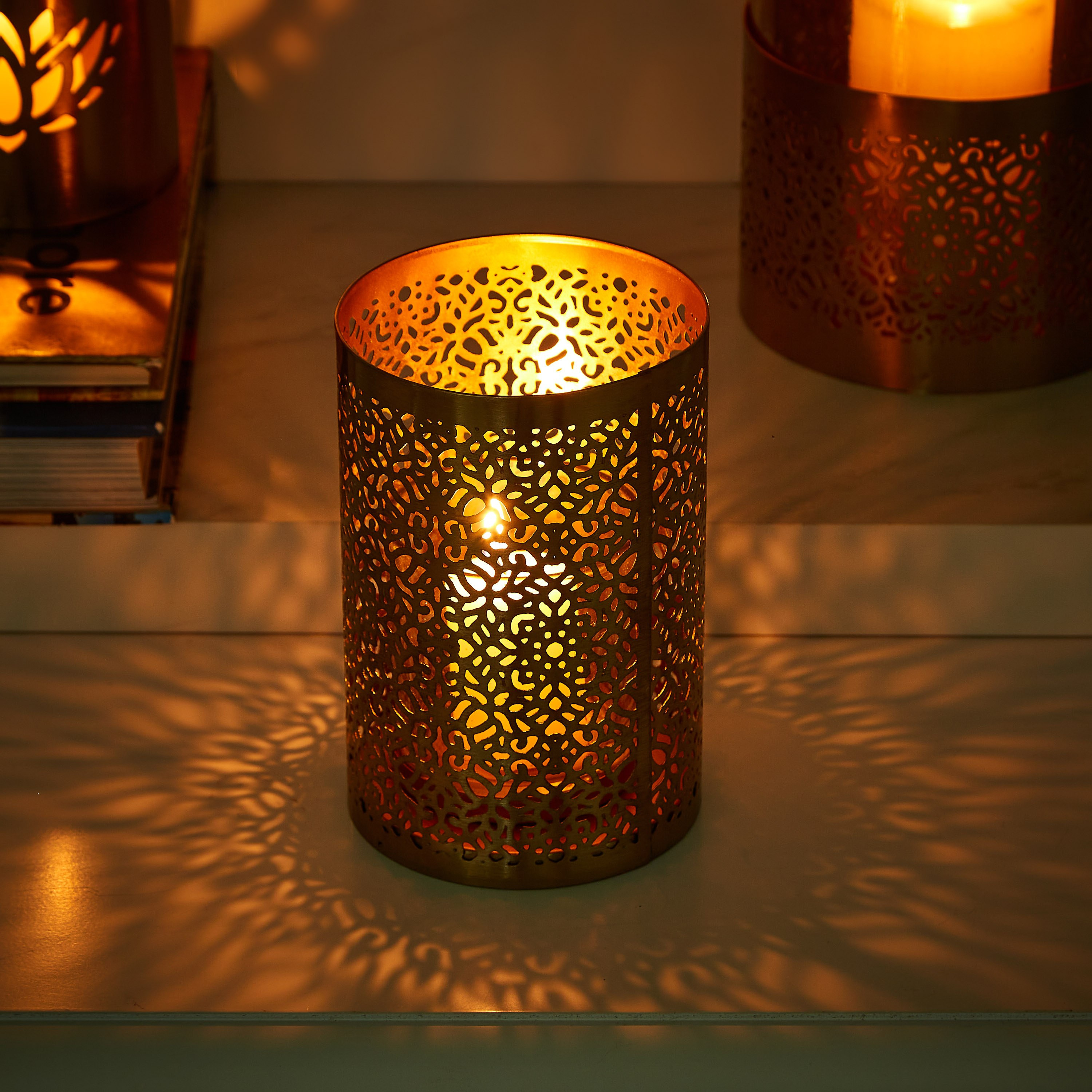 Myrrah Metal Trellis Votive - 15 cm-hbxlivingroom-decorandaccessories-candleholders-image-1