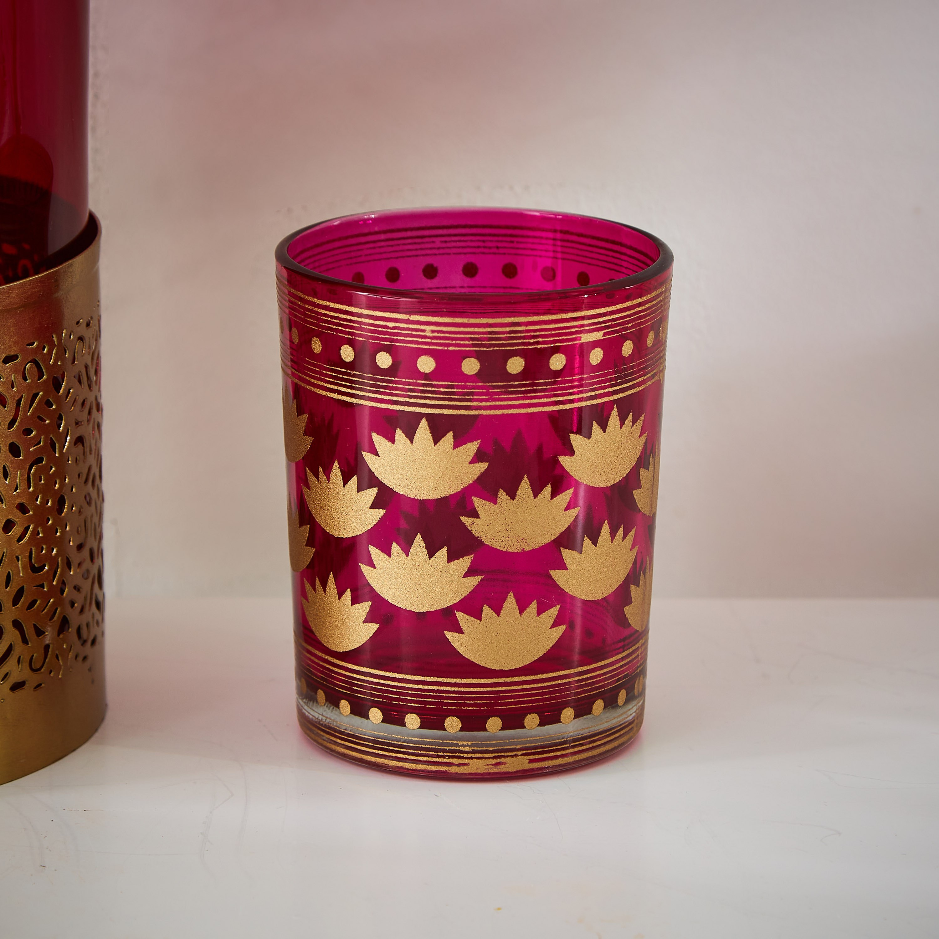 فوتيف زجاجي بملصق زهرة اللوتس من ميرا-hbxlivingroom-decorandaccessories-candleholders-image-2