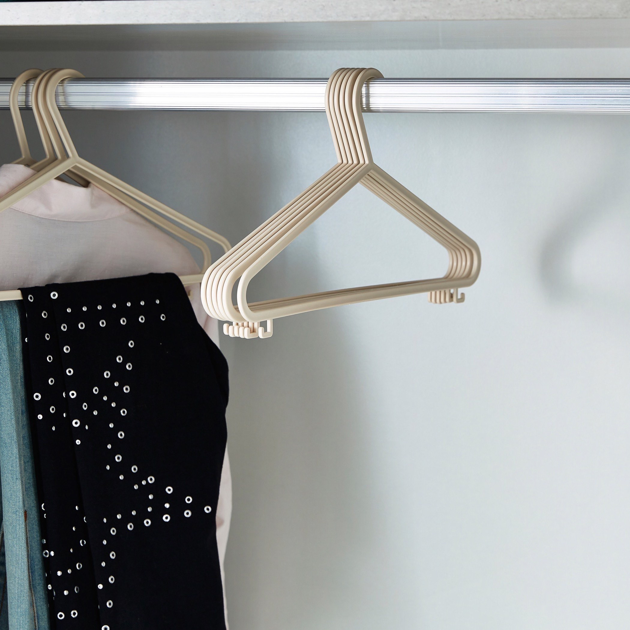 طقم علّاقات زارا من 10 قطع من سبيكترا-hbxhomeware-bathandlaundry-clothesdryingracks-image-1