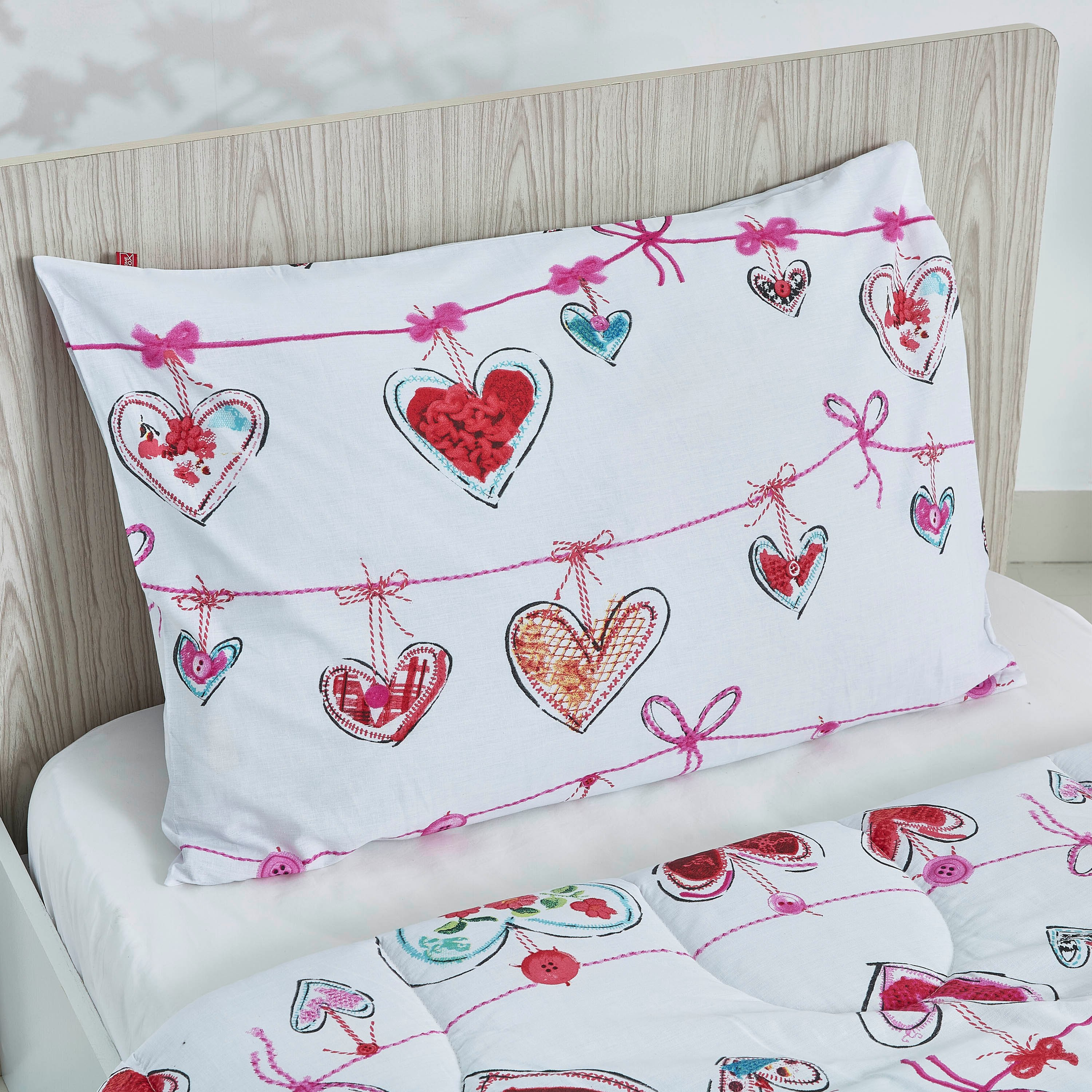 طقم لحاف فردي قطعتين من إلفيش جارلاند - 135x220 سم-hbxhomeware-hbxkidsandyouth-image-3