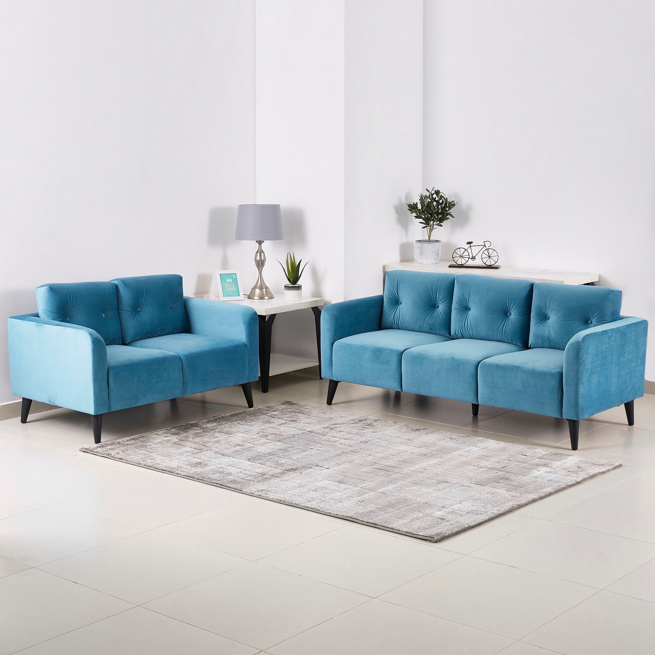 طقم كنب مخملي 3+2 مقاعد من ترافيس-hbxlivingroom-sofasandarmchairs-sofas-image-2