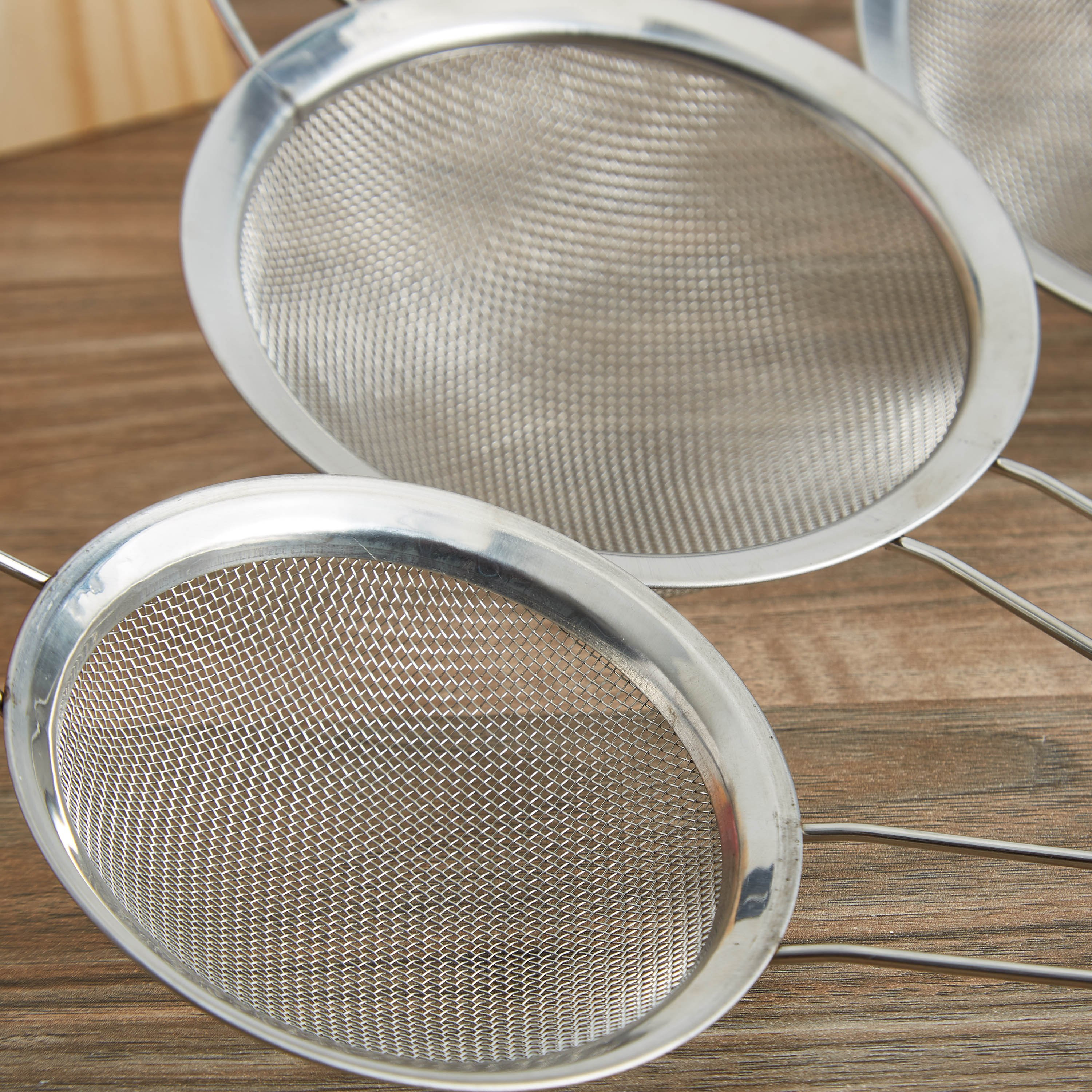 Stainless Steel 3-Piece Mesh Strainer Set-hbxkitchen-kitchenware-kitchenaccessories-image-2