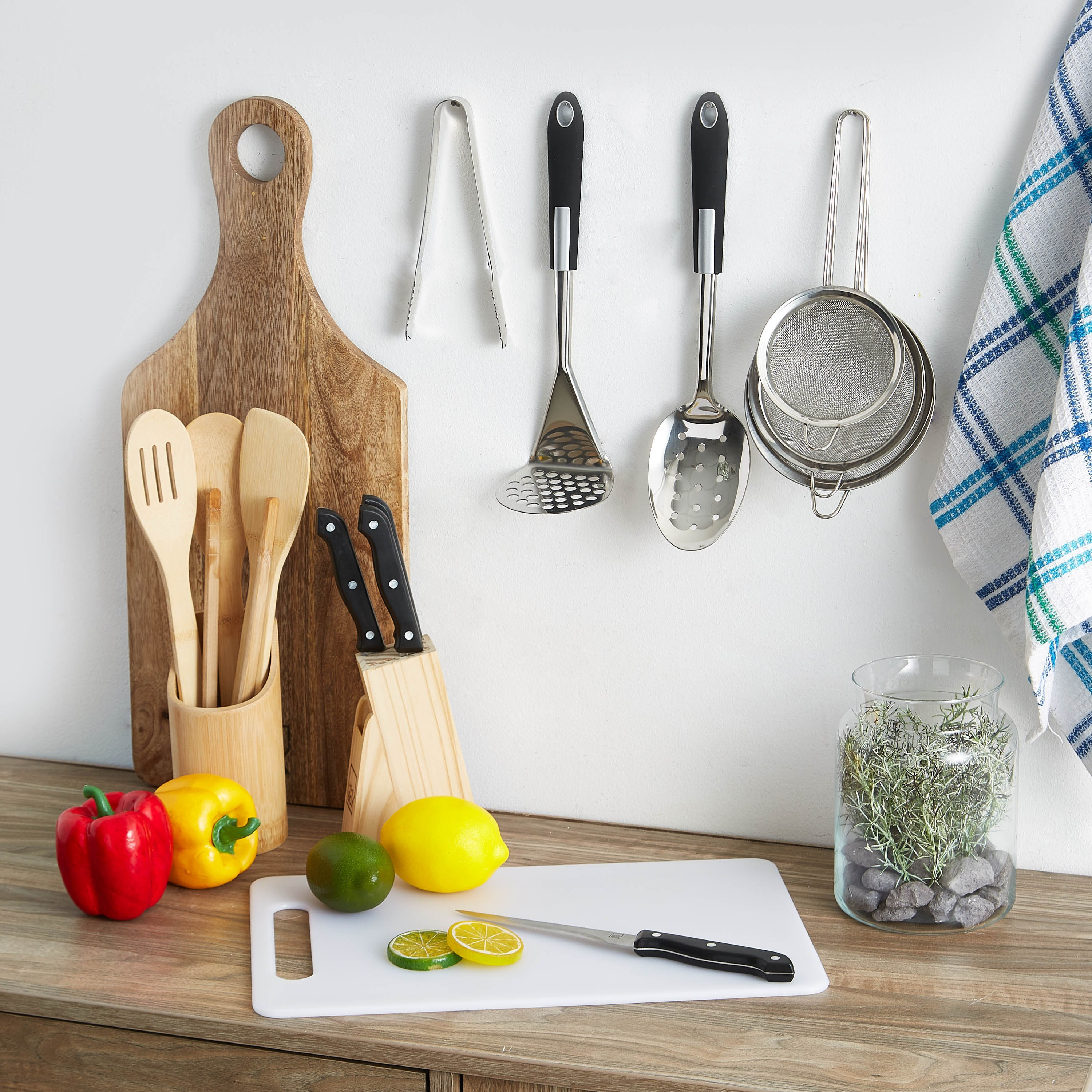 Stainless Steel 3-Piece Mesh Strainer Set-hbxkitchen-kitchenware-kitchenaccessories-image-3