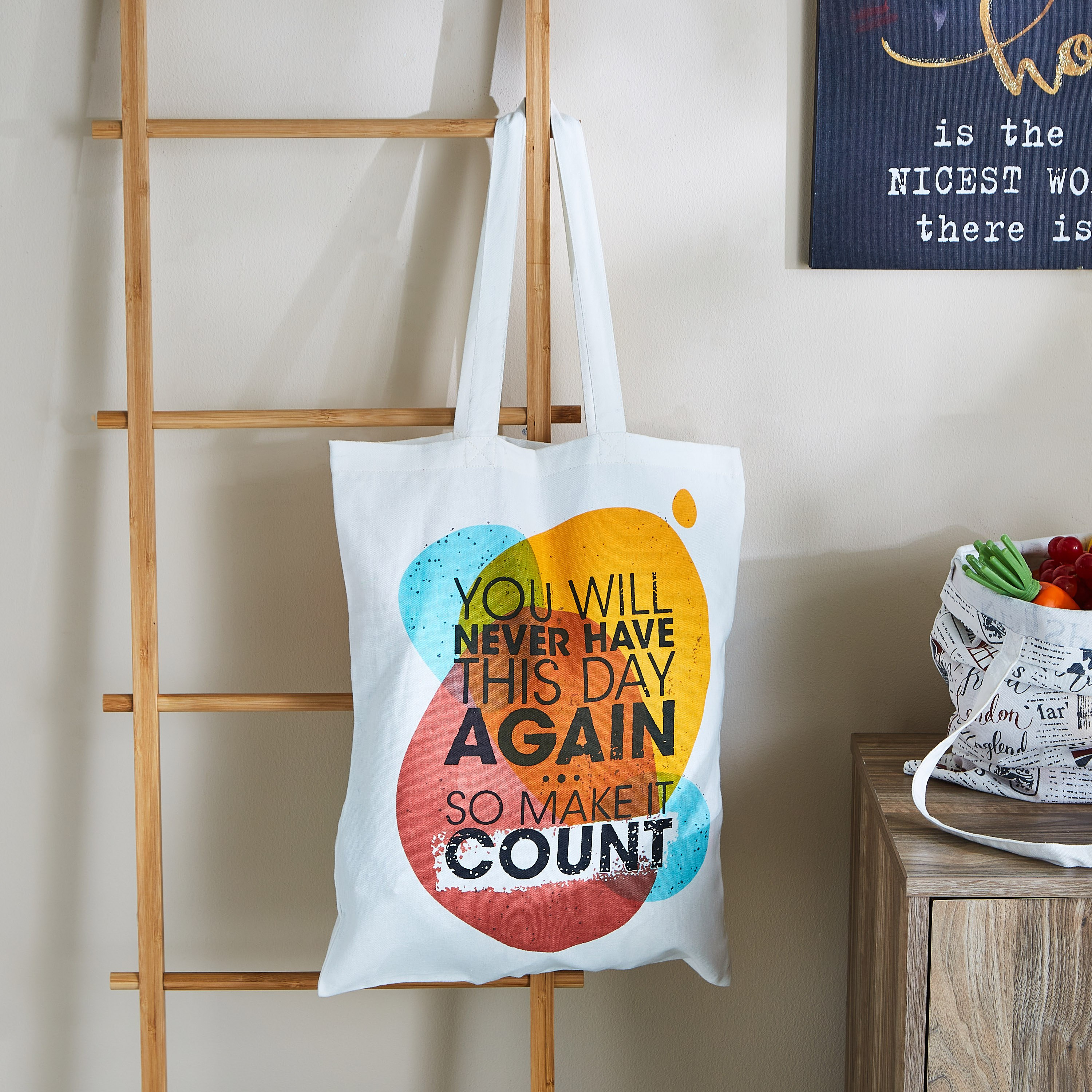 شنطة توتي قطنية بطبعات شعار-hbxdecorandfurnishings-travelaccessories-bagsandbackpacks-image-1