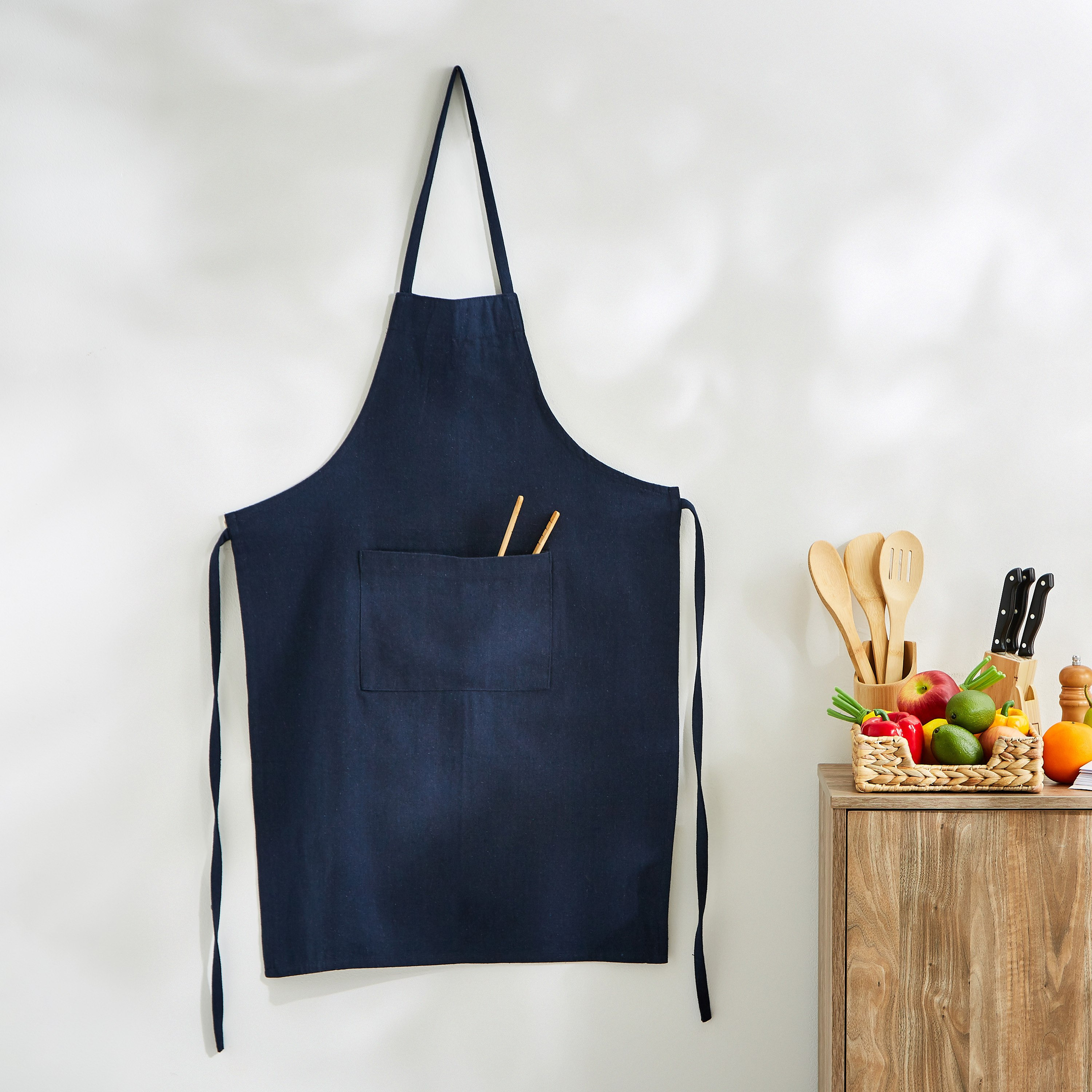 UNI Solid Cotton Apron-hbxhomeware-kitchenware-kitchenlinens-image-1