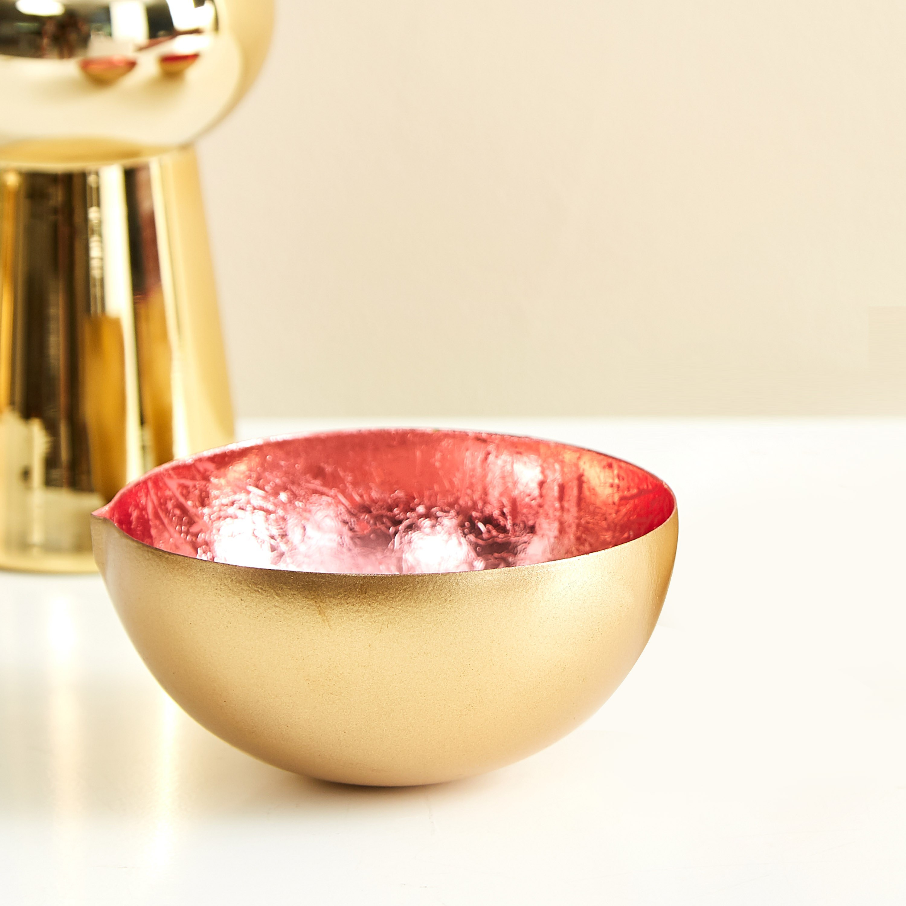 حامل شموع معدني ذهبي من زوها - 10 × 10 × 5 سم-hbxlivingroom-decorandaccessories-candleholders-image-3
