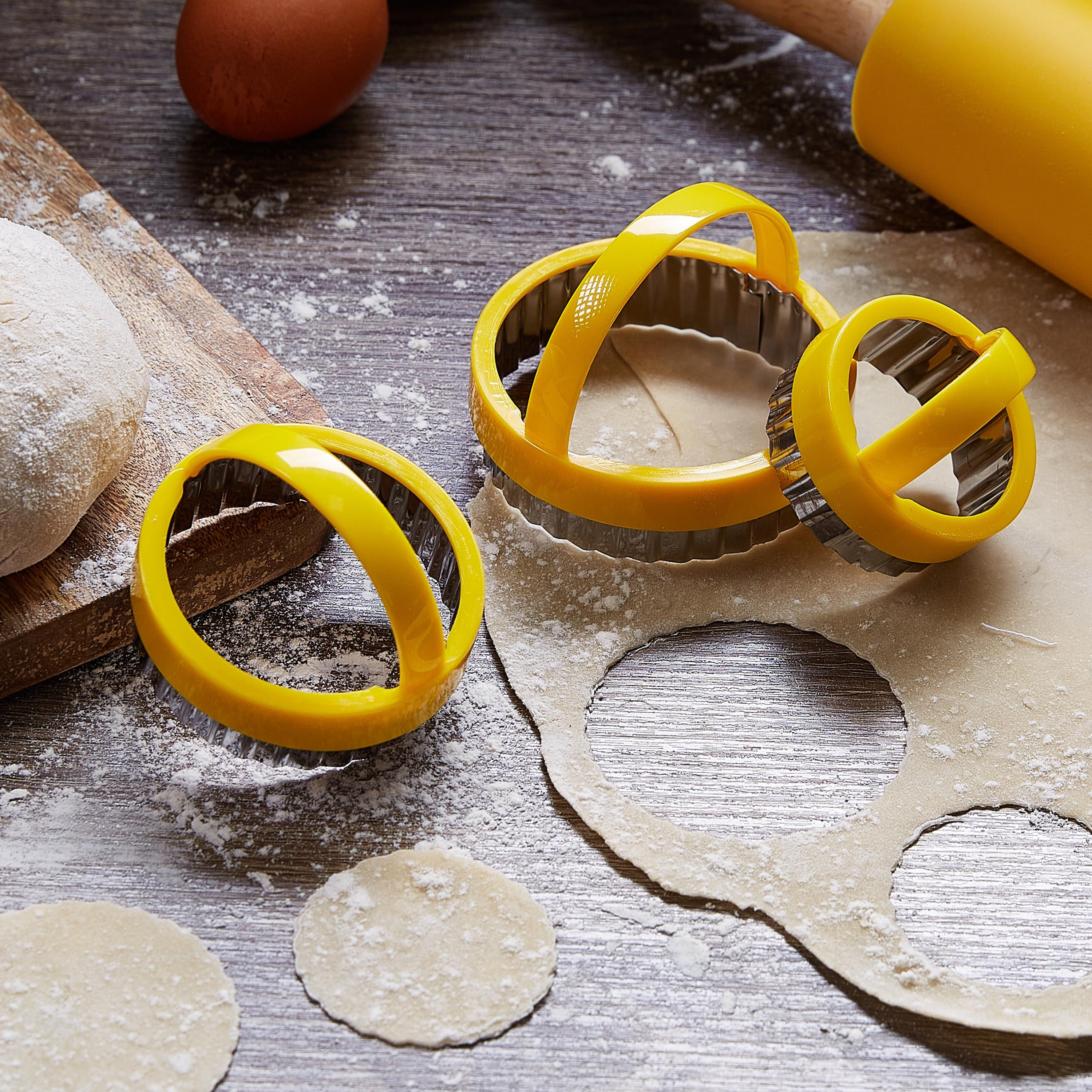 طقم أدوات تقطيع بسكويت بشكل مستدير - 3 قطع-hbxkitchen-bakeware-image-1