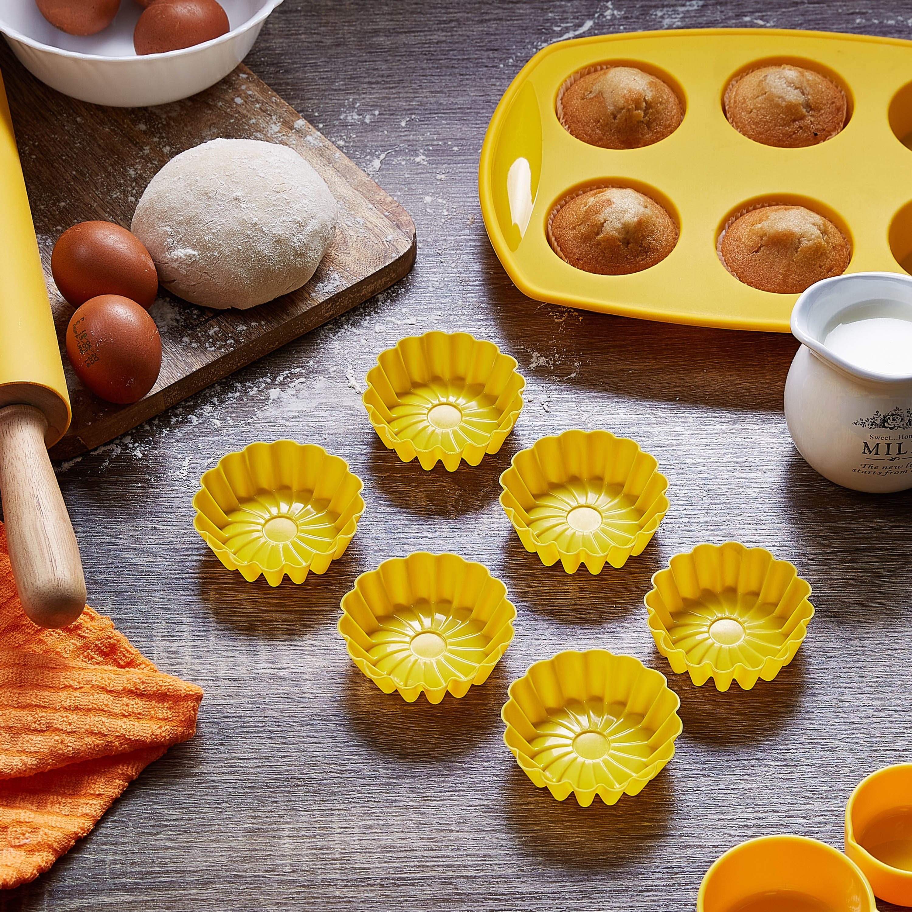 قالب كاب كيك على شكل زهرة - طقم من 6 قطع-hbxkitchen-bakeware-image-4