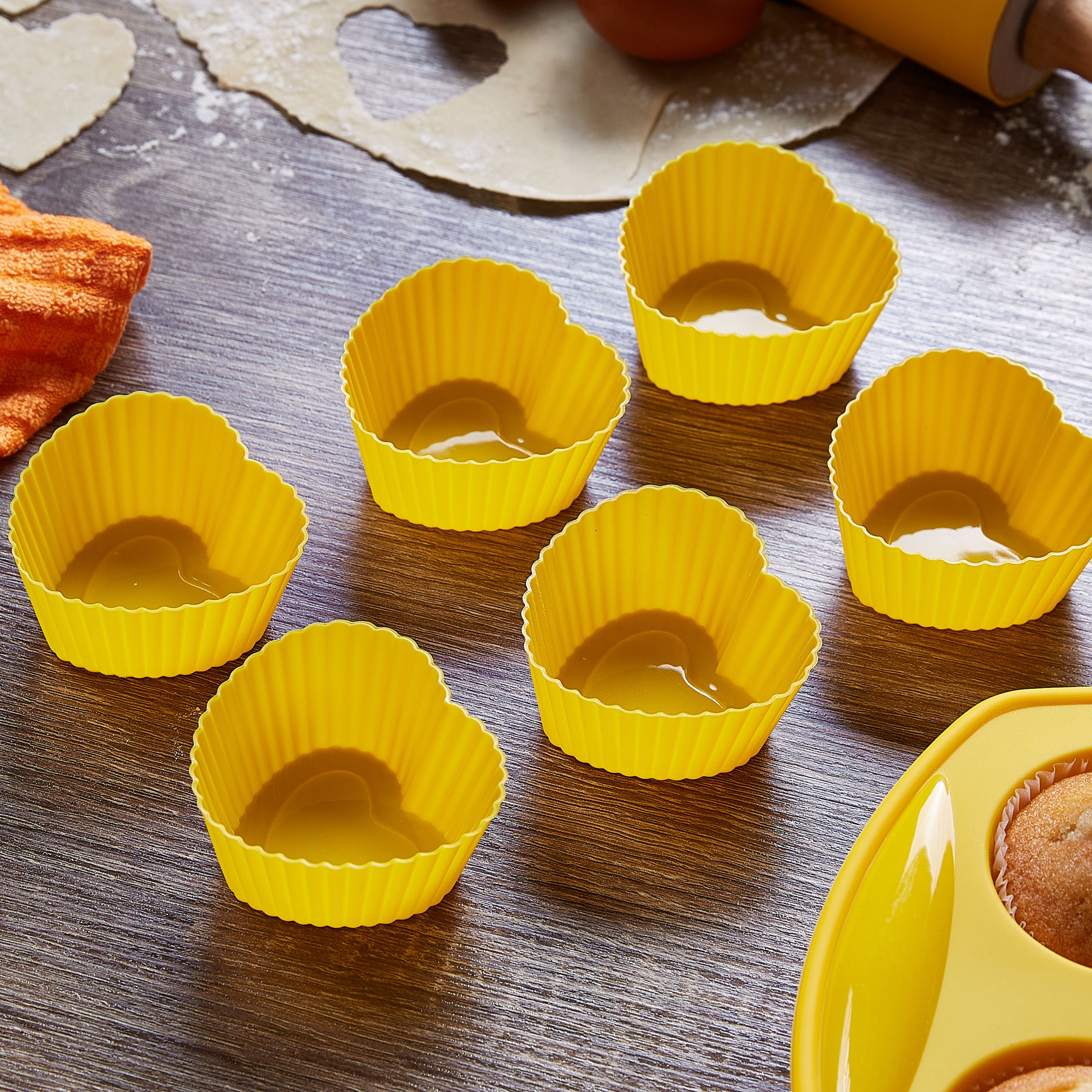 قالب كاب كيك على شكل قلب - طقم من 6 قطع-hbxkitchen-bakeware-image-1