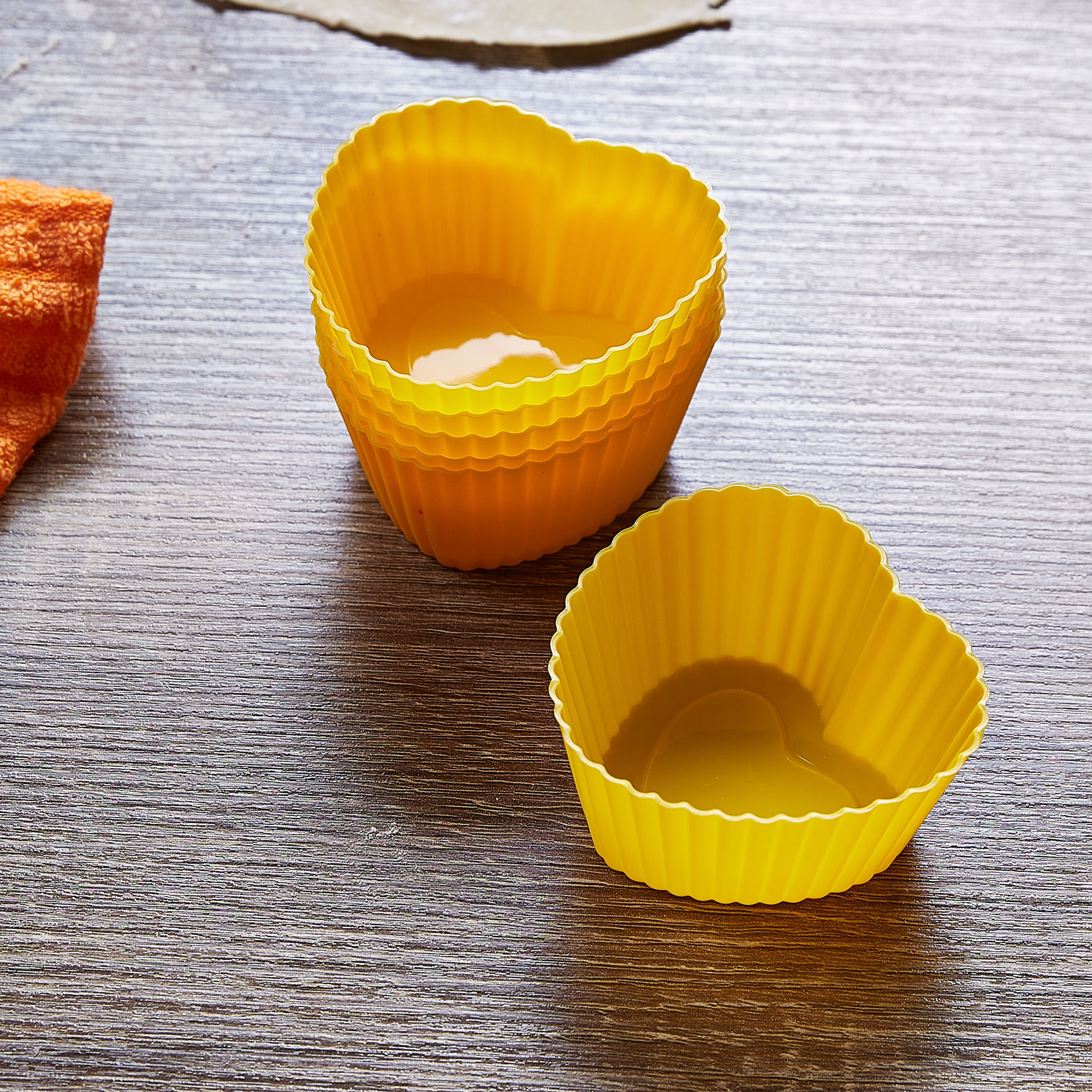 قالب كاب كيك على شكل قلب - طقم من 6 قطع-hbxkitchen-bakeware-image-2