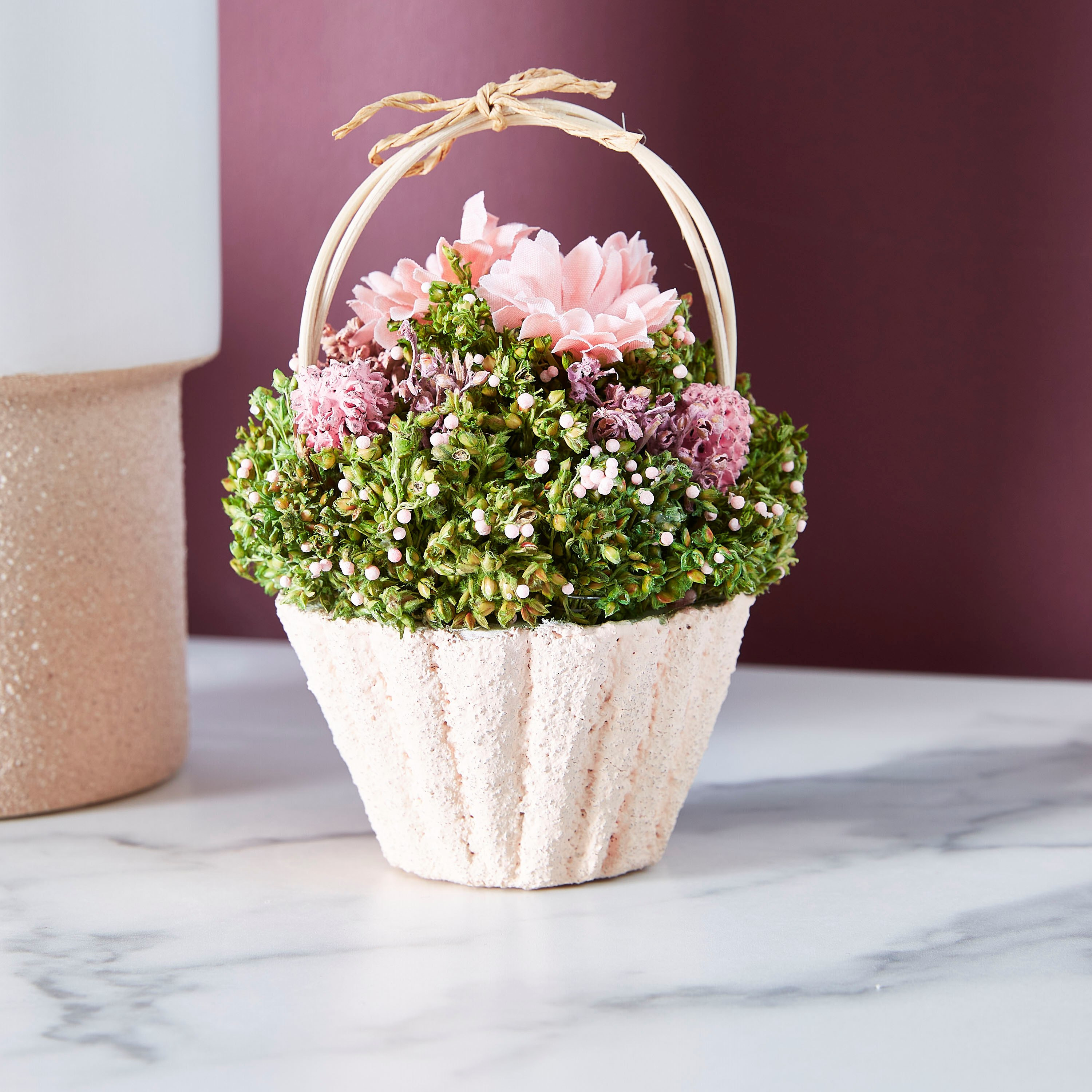 زهور أقحوان اصطناعية في سلة من آيريس - 13 سم-hbxdecorandfurnishings-homeaccessories-artificialflowersandplants-image-1