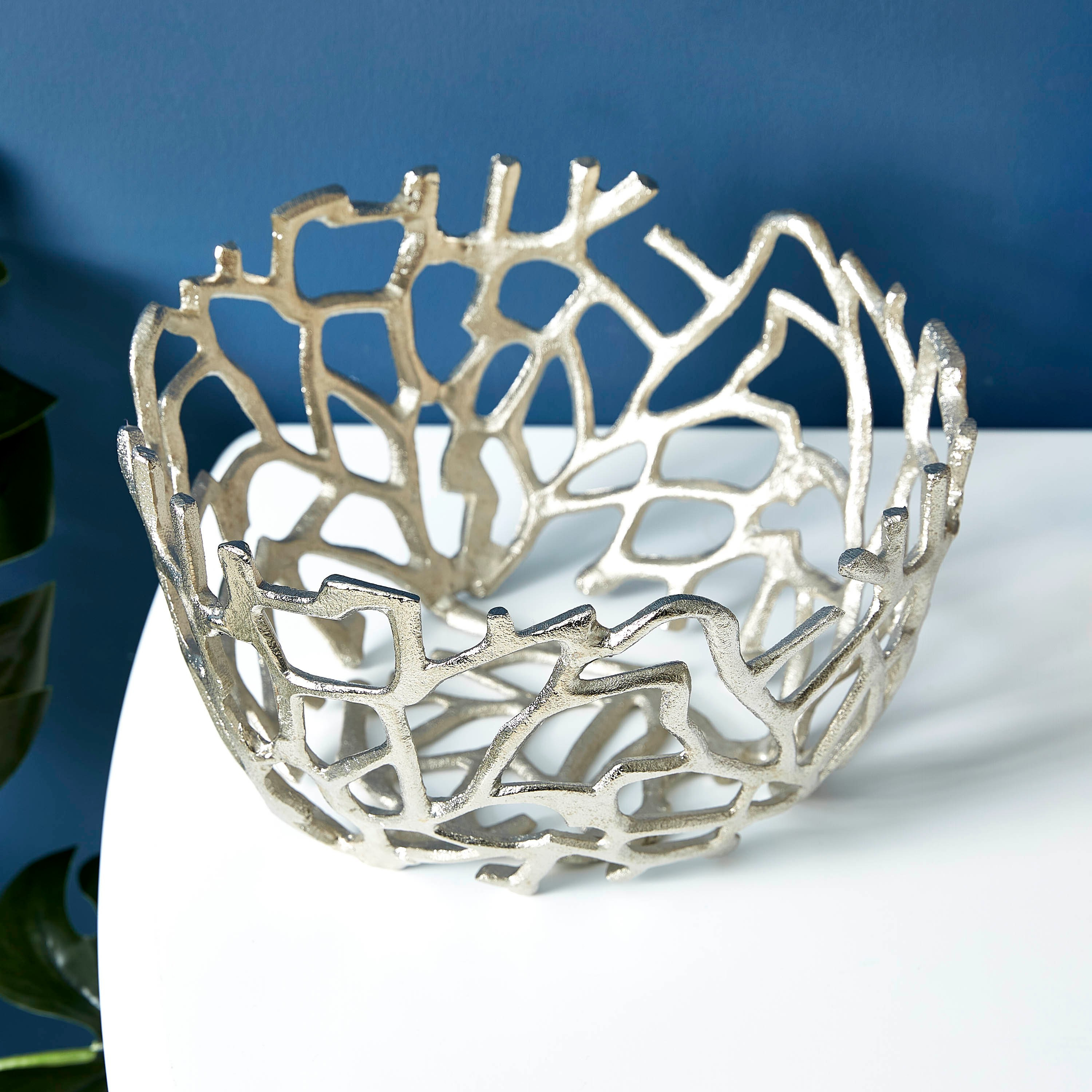 وعاء ديكور بتصميم فروع شجرة معدني من ميا - 28 سم-hbxhomeware-homedecor-figurinesandornaments-image-2