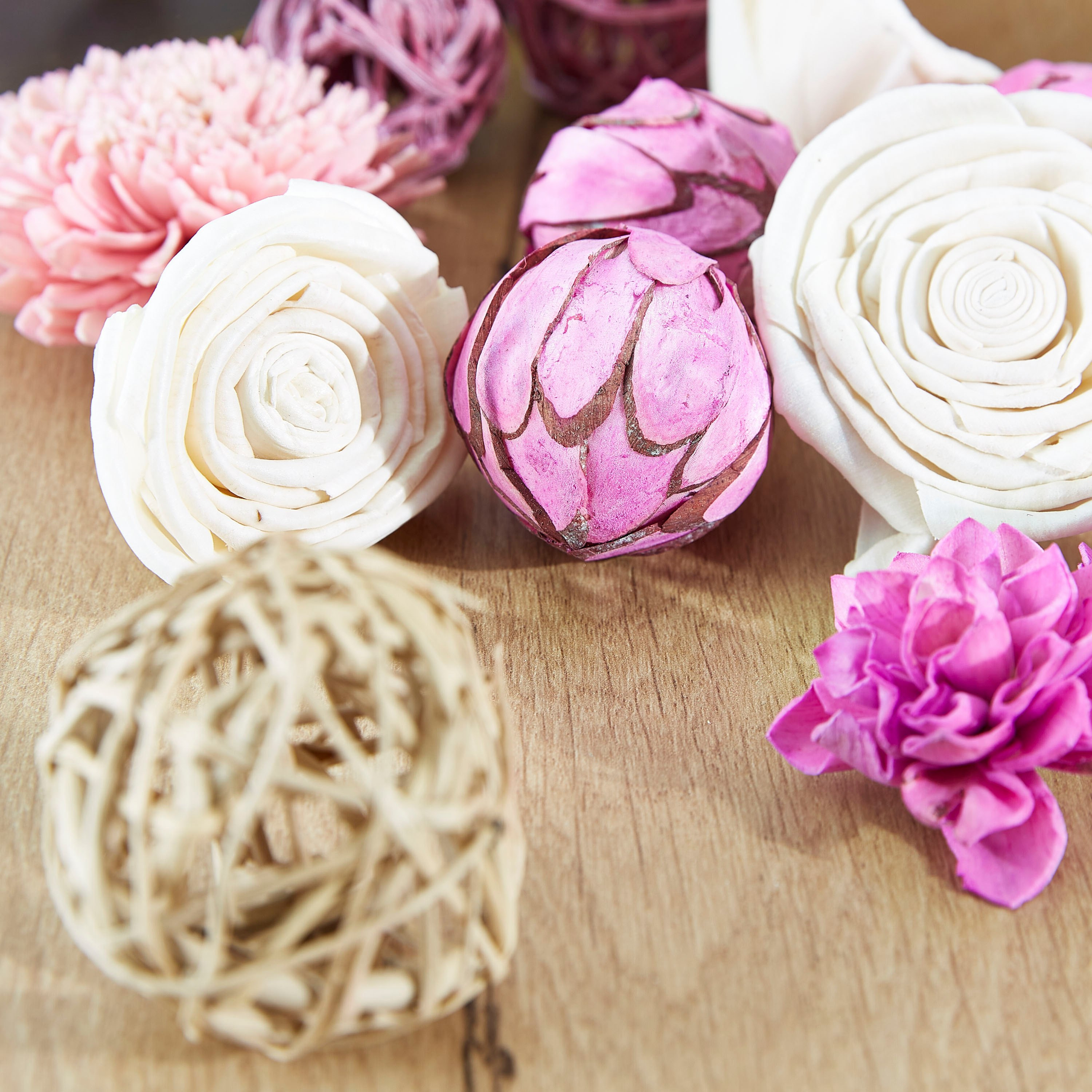 تزيينات وعاء في عبوة من ليفيا-hbxdecorandfurnishings-homeaccessories-artificialflowersandplants-image-2