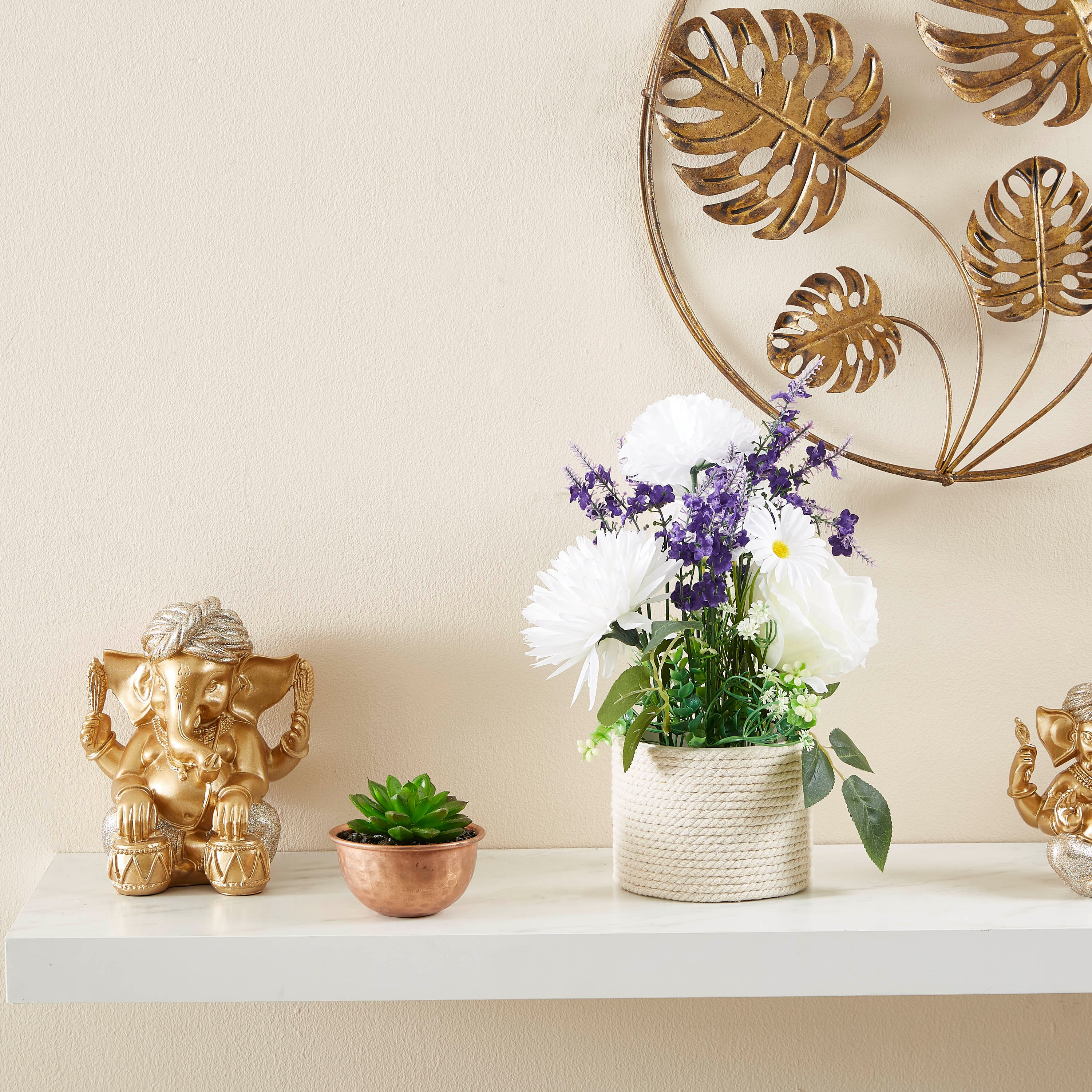 إصيص بنبات من ليفيا - 9 سم-hbxdecorandfurnishings-homeaccessories-artificialflowersandplants-image-3