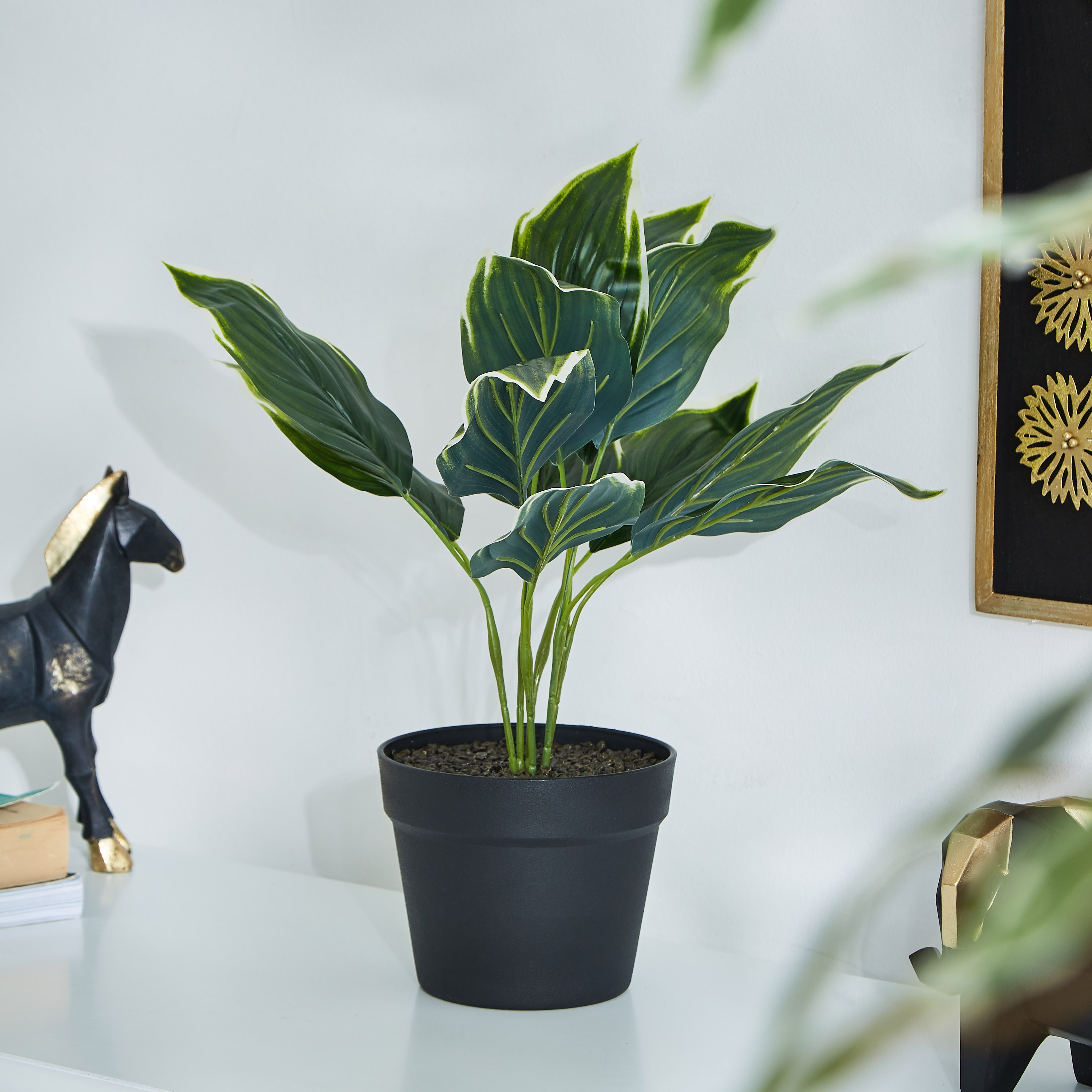 نبات متنوع في إناء من ليفيا - 55 سم-hbxdecorandfurnishings-homeaccessories-artificialflowersandplants-image-1