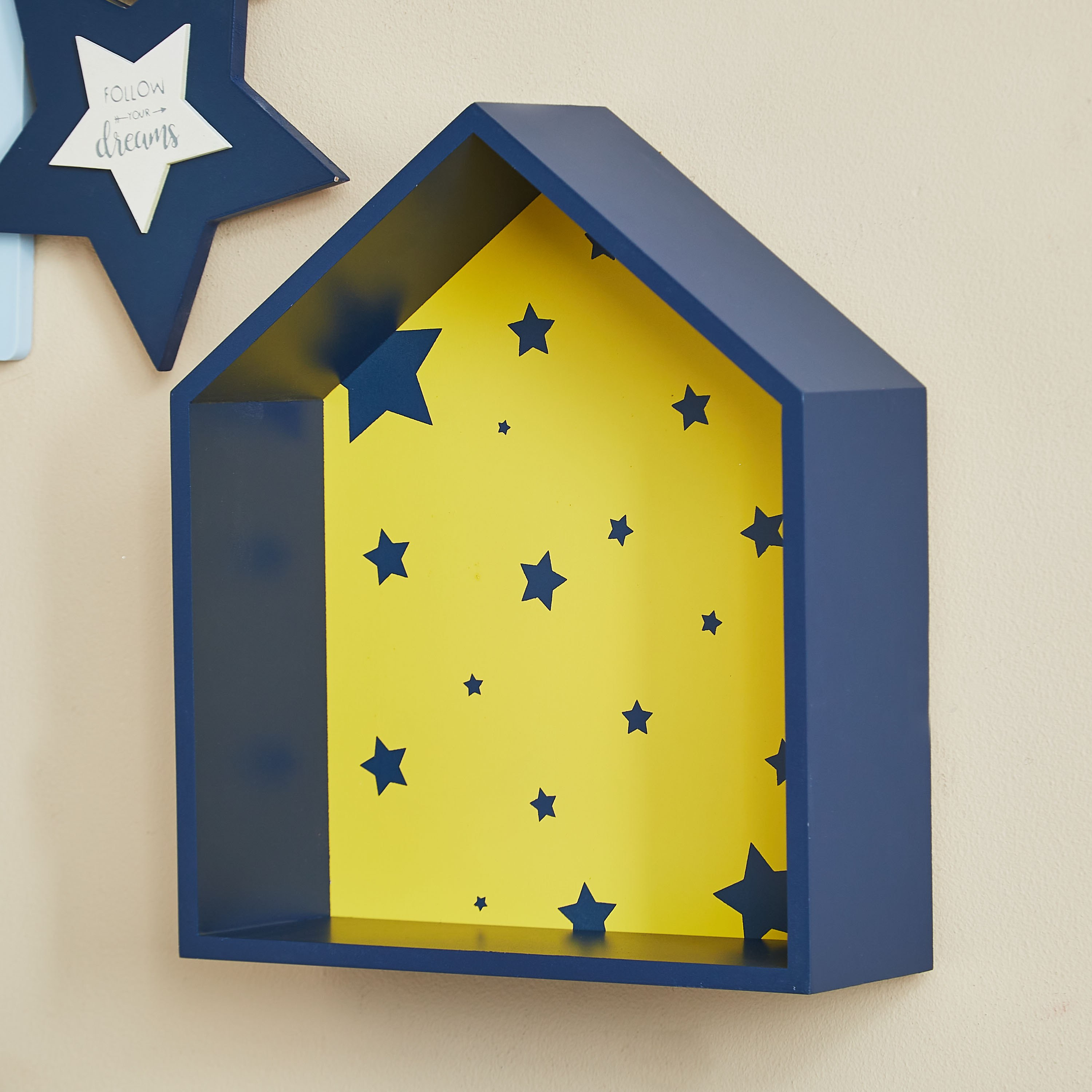 رف حائط بطبعات من جلاكسي - 24x8.5x28.5 سم-hbxhomeware-hbxkidsandyouth-image-2