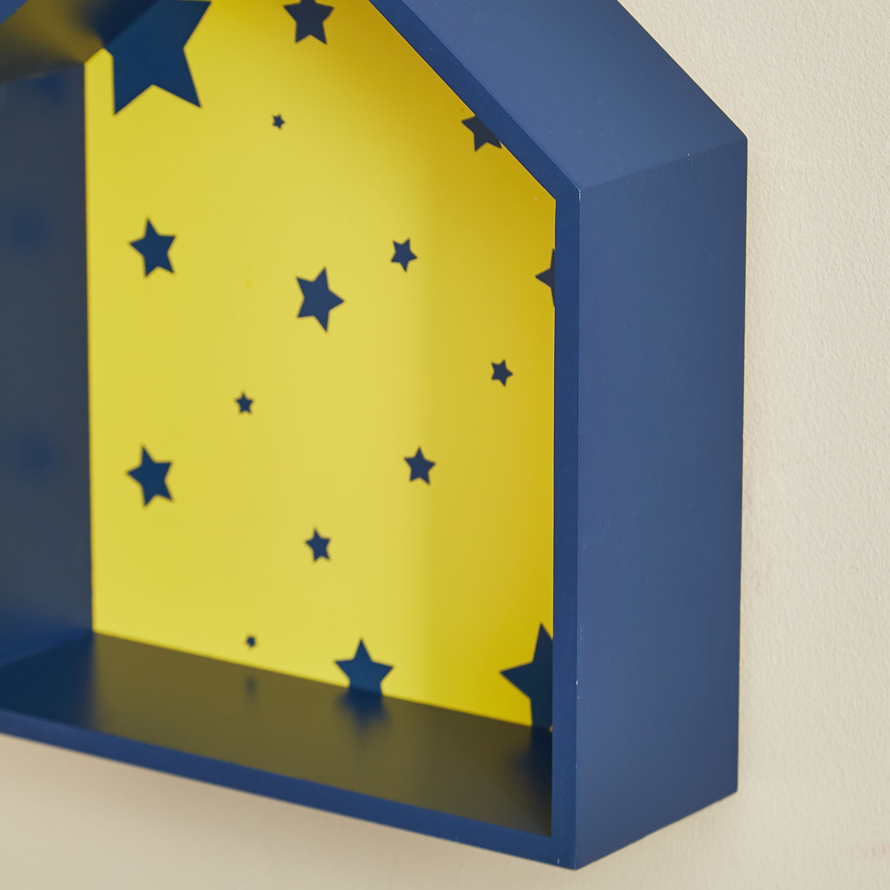 رف حائط بطبعات من جلاكسي - 24x8.5x28.5 سم-hbxhomeware-hbxkidsandyouth-image-3