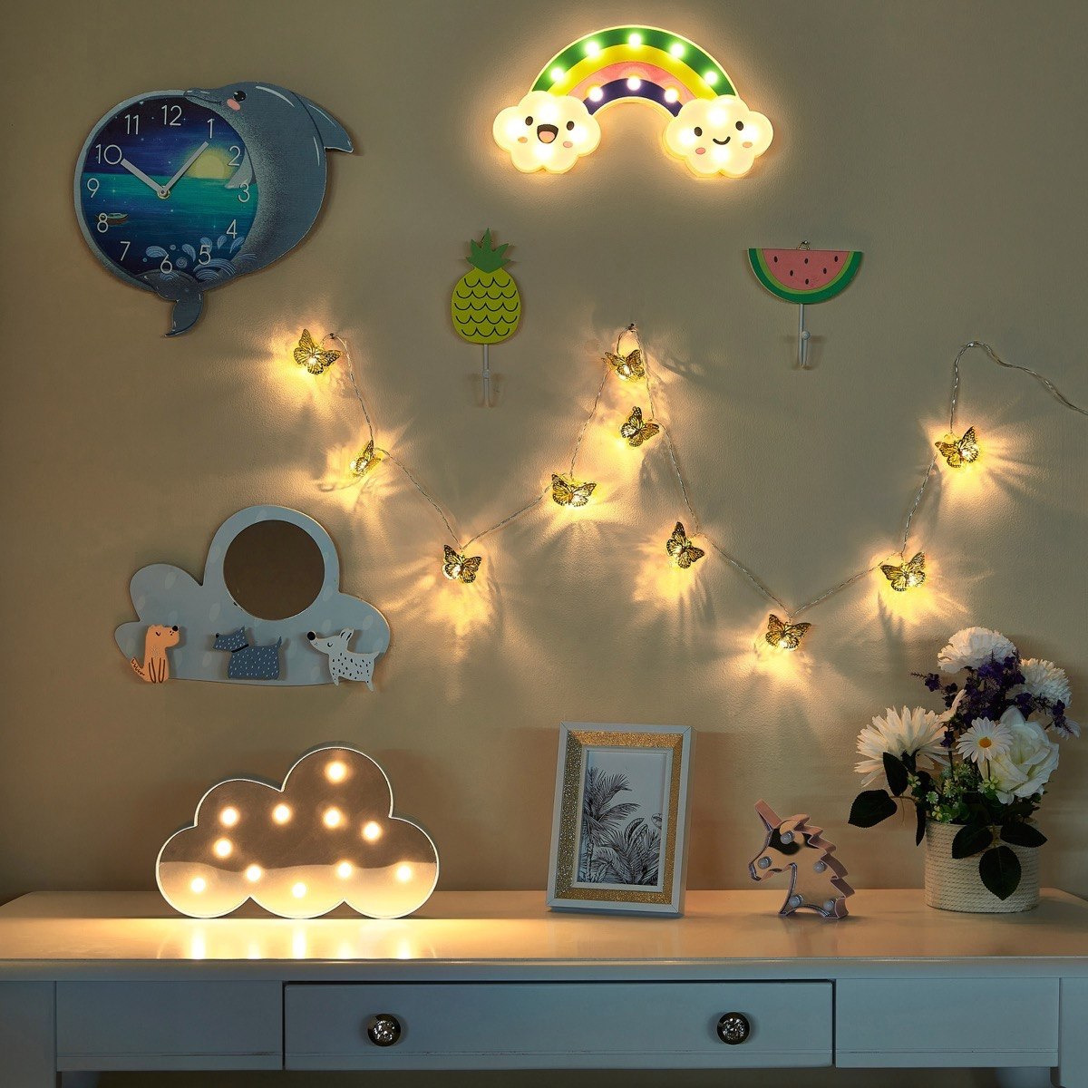 حبل إضاءة بلمبات أل إي دي بيضاء بتصميم فراشة - 170x5x1 سم-hbxhomeware-lighting-decorativesandstringlights-image-4