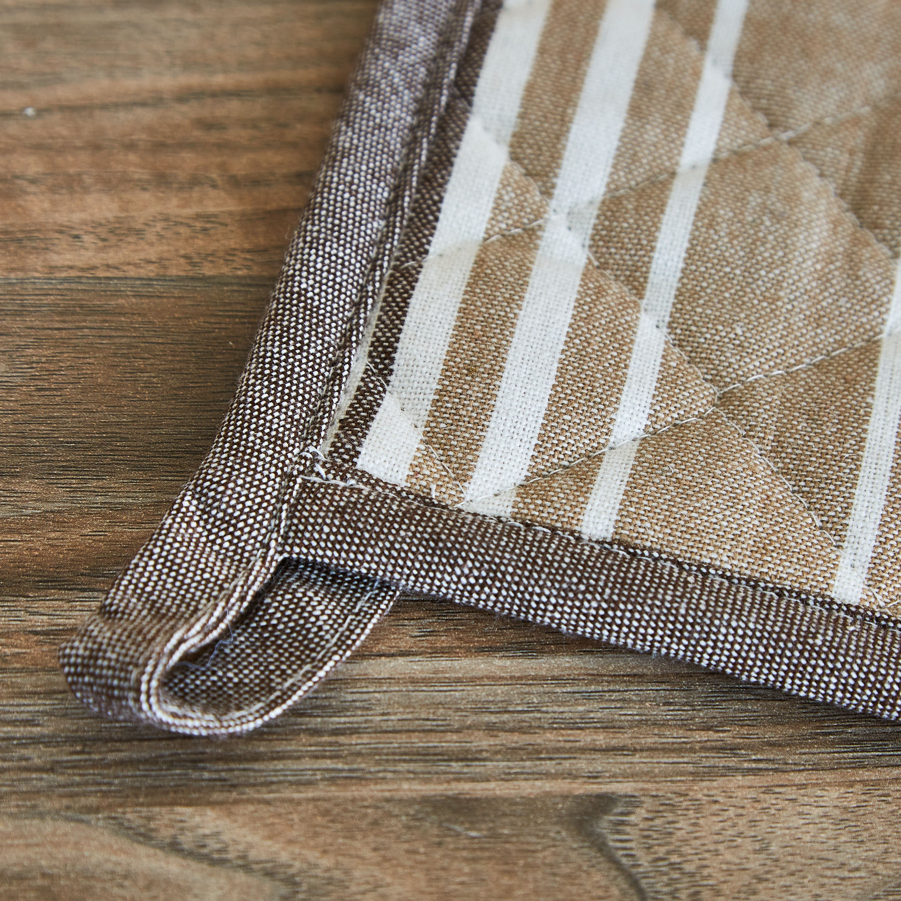 حامل وعاء قطني بخيوط مصبوغة من آشر-hbxhomeware-kitchenware-kitchenlinens-image-3