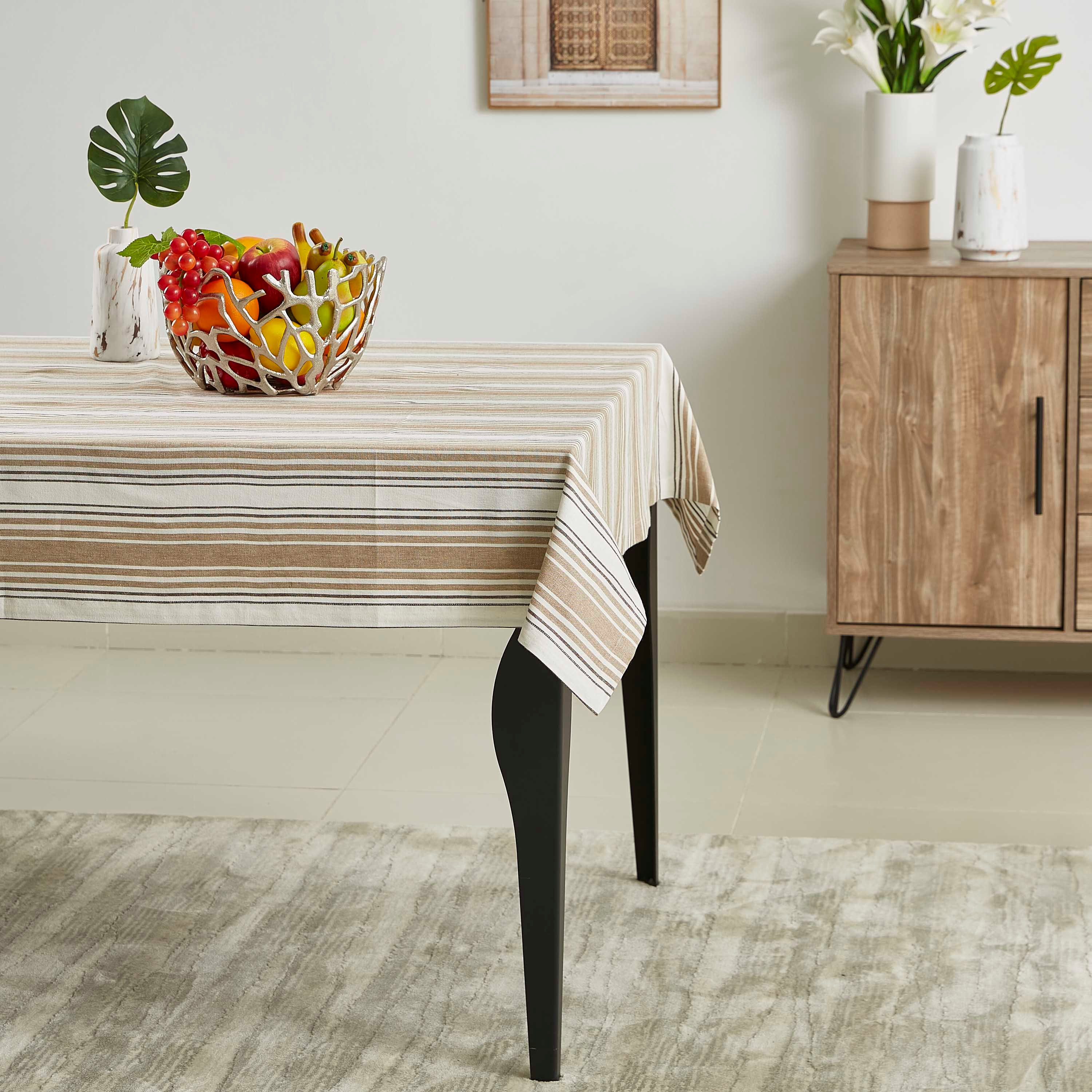 مفرش طاولة قطني بخيوط مصبوغة من آشر-hbxdecorandfurnishings-homefurnishings-tablelinens-image-3