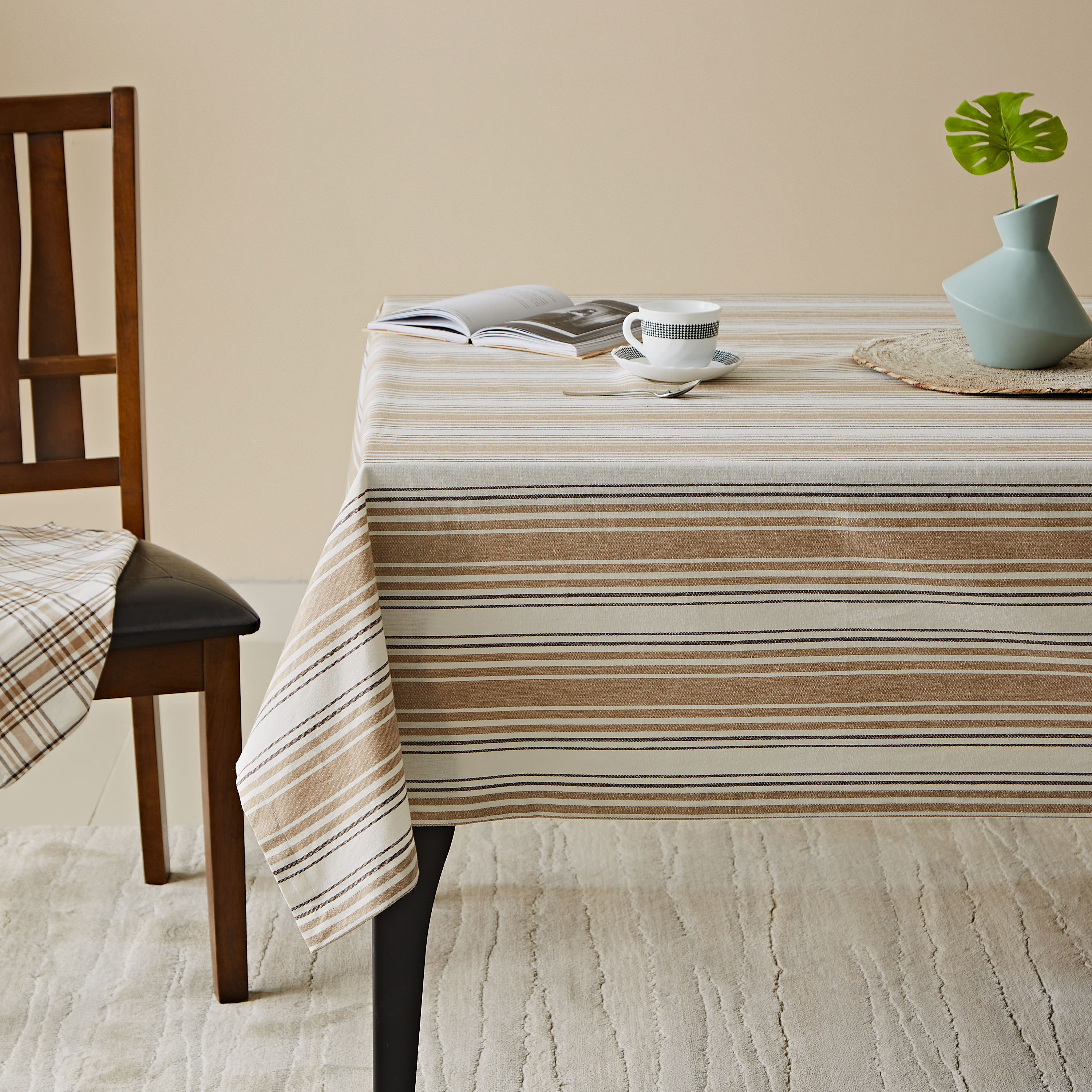لبادة كرسي قطن بخيط مصبوغ من آشر - 150x200 سم-hbxdecorandfurnishings-homefurnishings-tablelinens-image-1