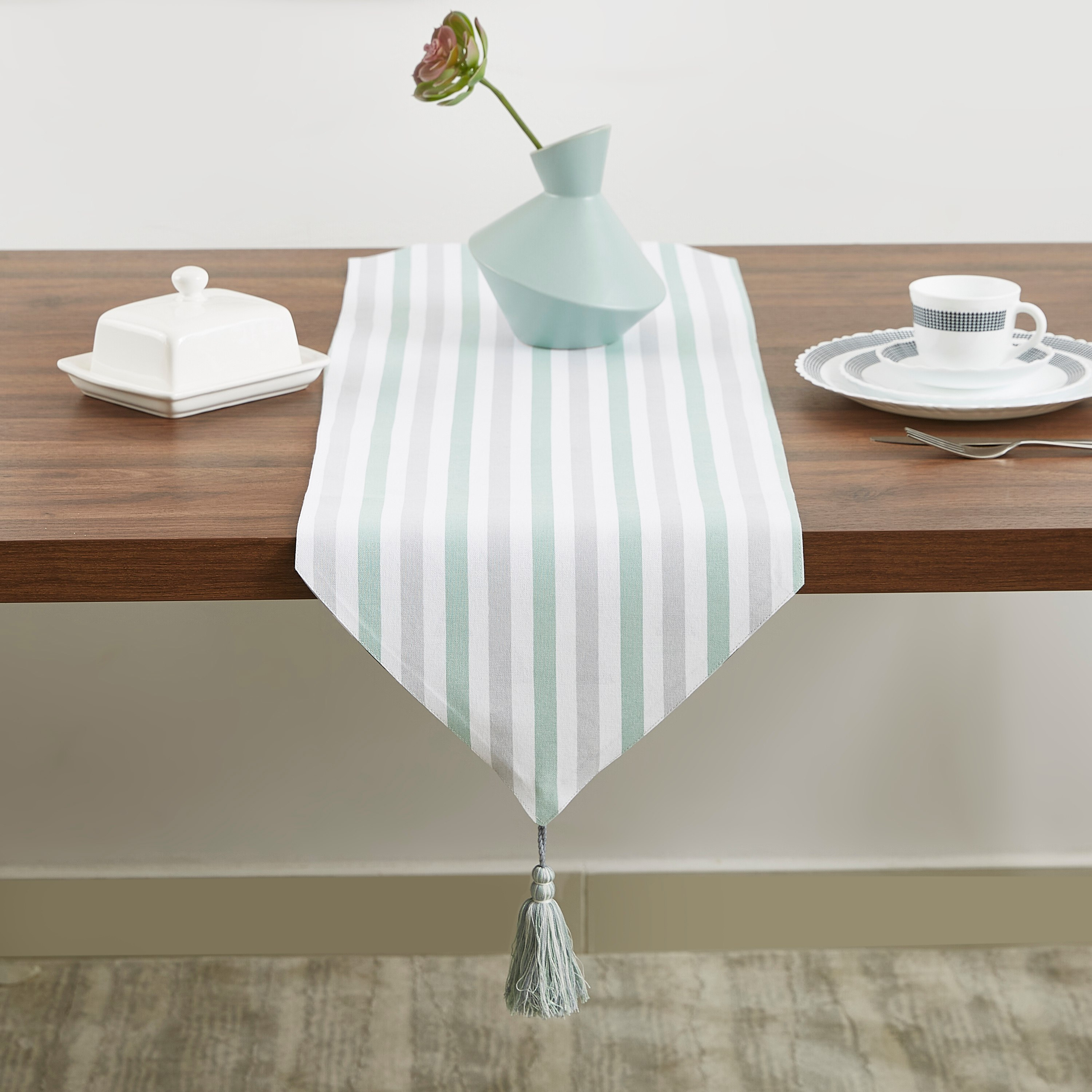 مفرش طاولة قطن قابل للاستخدام على الوجهين بطبعات من كاثلاين - 33x120 سم-hbxdecorandfurnishings-homefurnishings-tablelinens-image-3