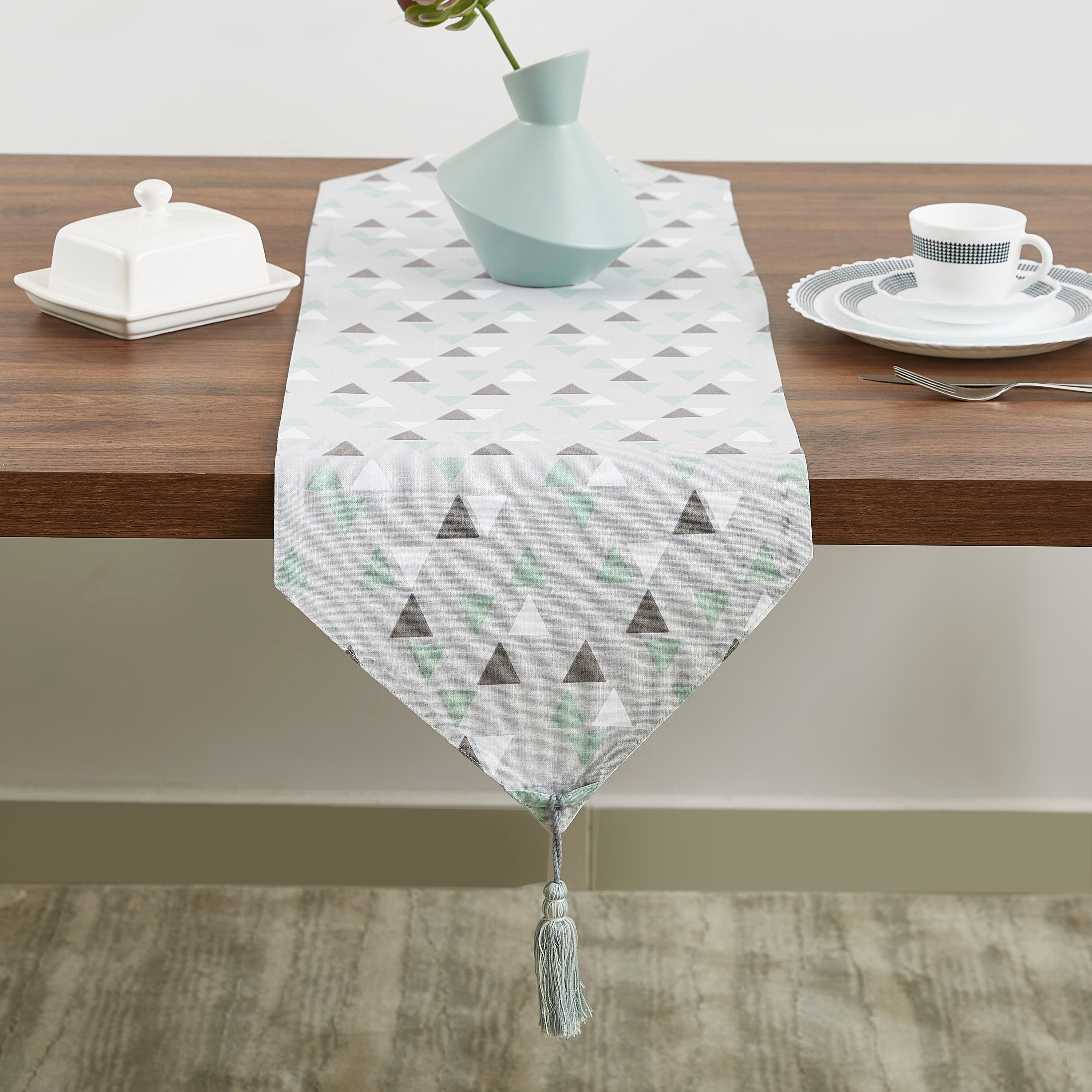 مفرش طاولة قطن قابل للاستخدام على الوجهين بطبعات من كاثلاين - 33x120 سم-hbxdecorandfurnishings-homefurnishings-tablelinens-image-4