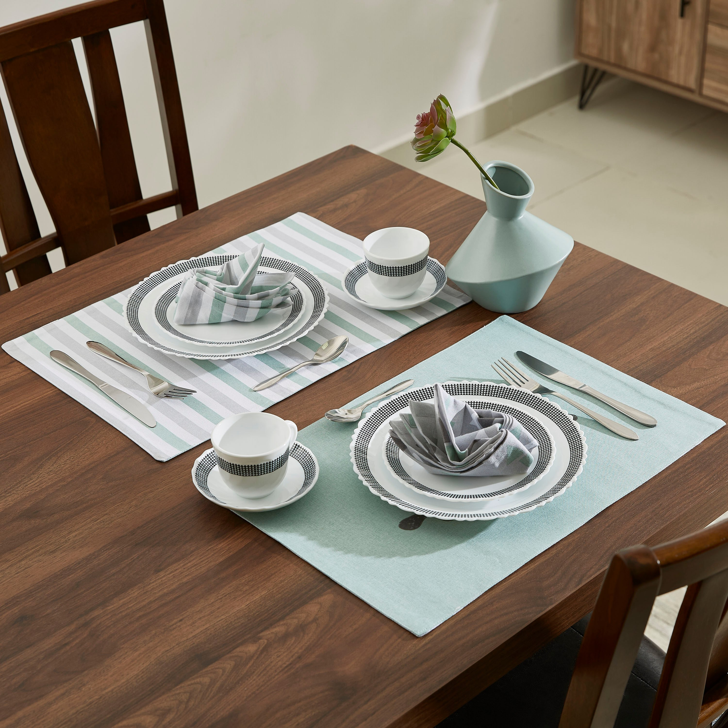 مناديل سفرة قطنية بطبعات من كاثلاين - طقم من قطعتين-hbxdecorandfurnishings-homefurnishings-tablelinens-image-3