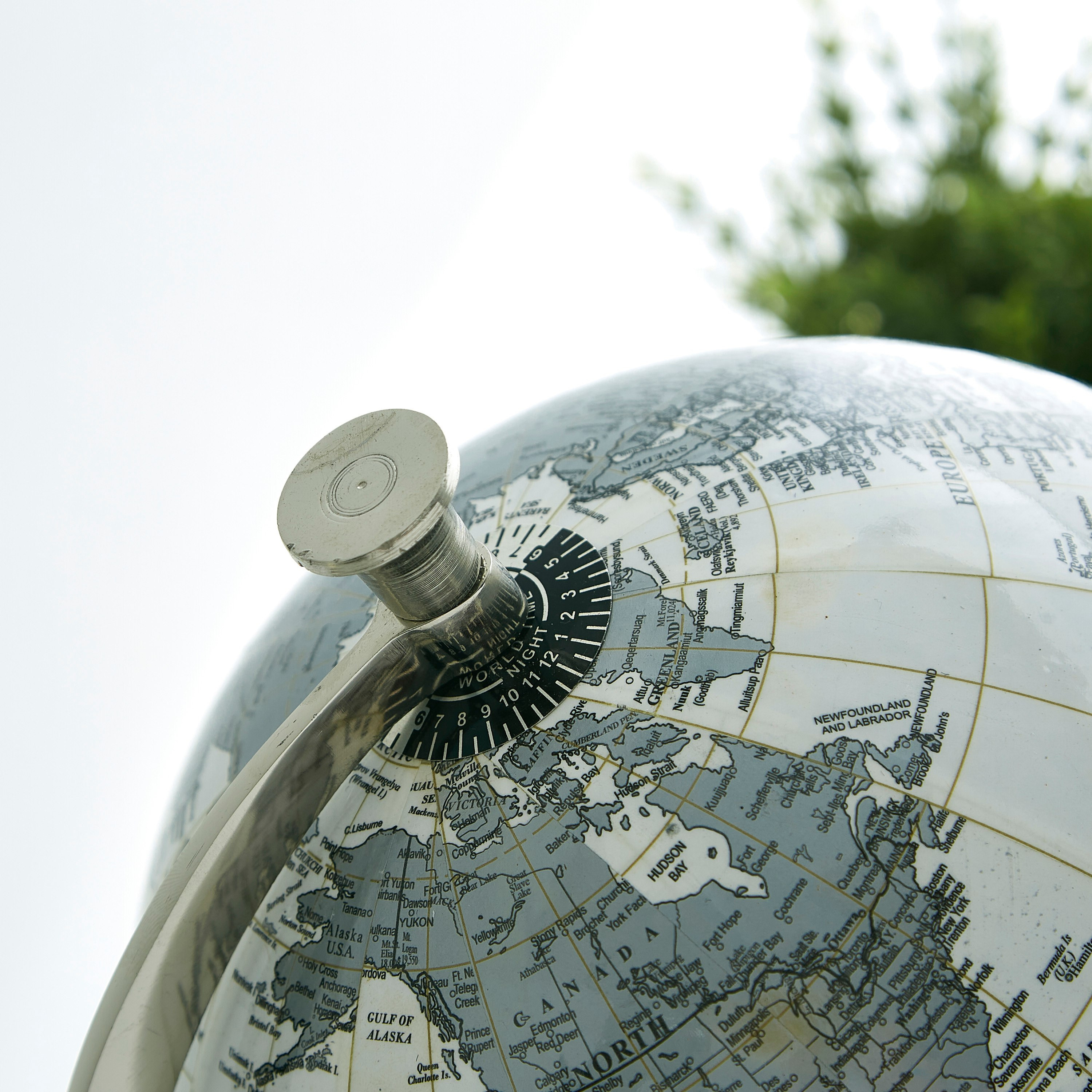 Terrene Globe-hbxhomeware-homedecor-figurinesandornaments-image-3