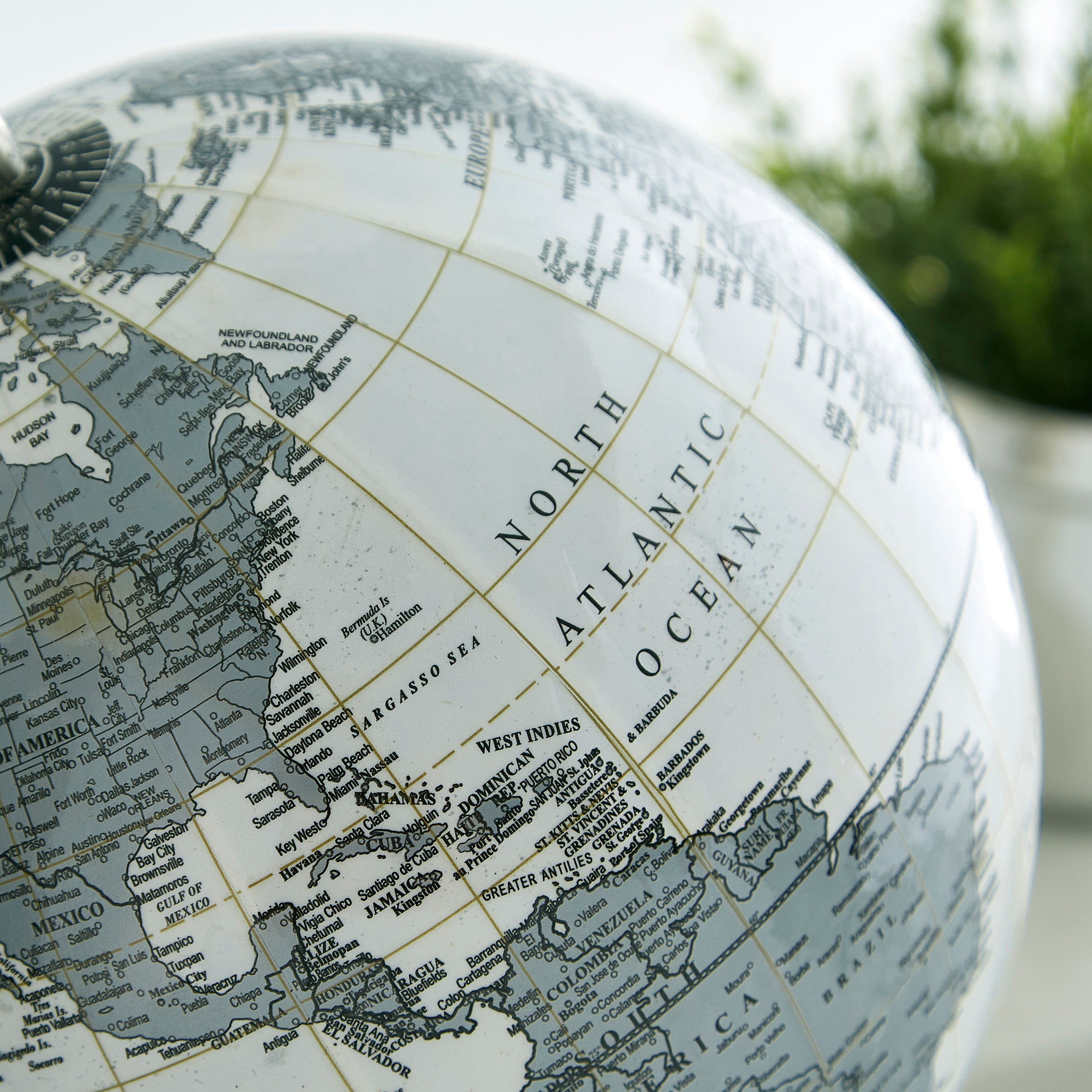 Terrene Globe-hbxhomeware-homedecor-figurinesandornaments-image-5