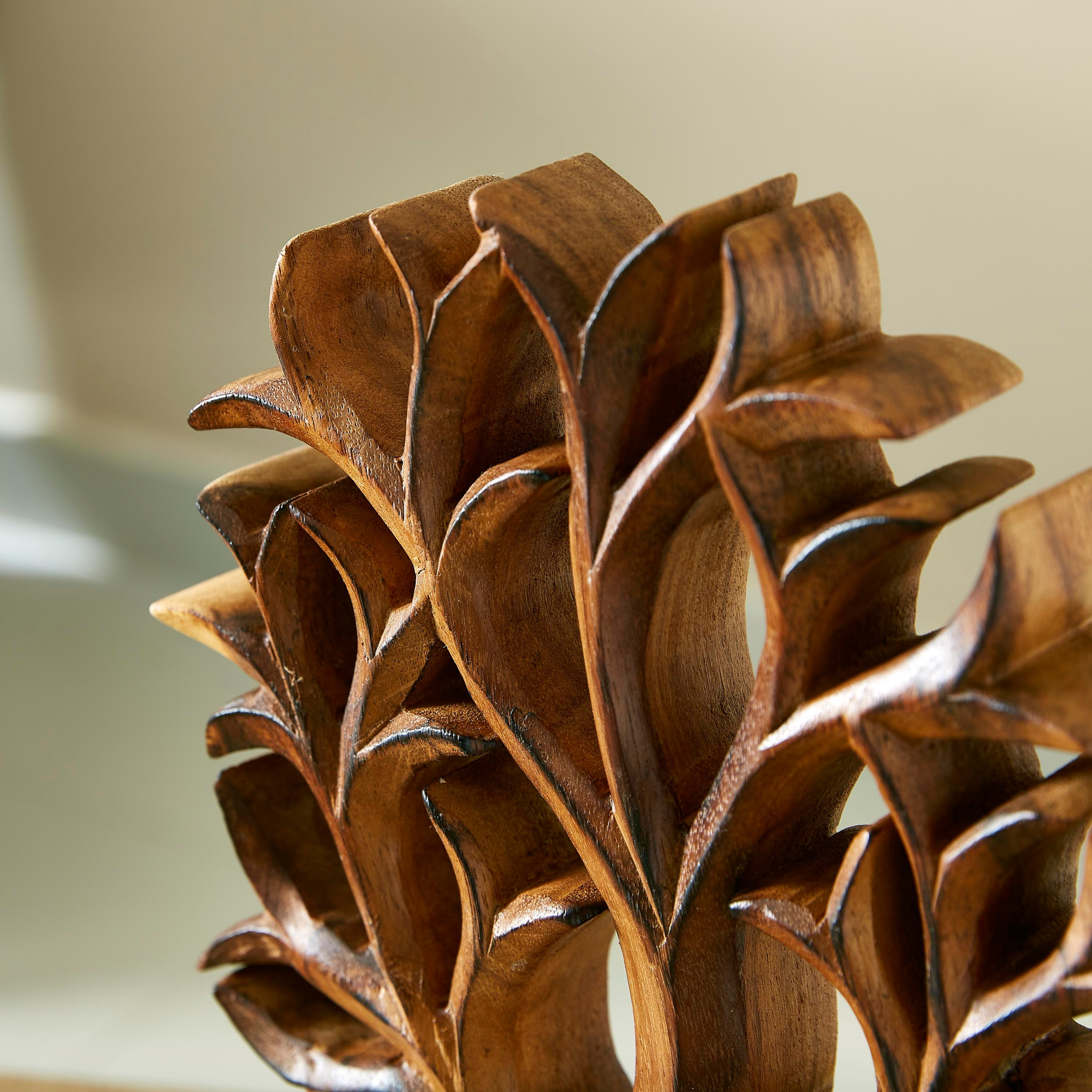 منحوتة شجرة خشبية من هازل-hbxhomeware-homedecor-figurinesandornaments-image-3