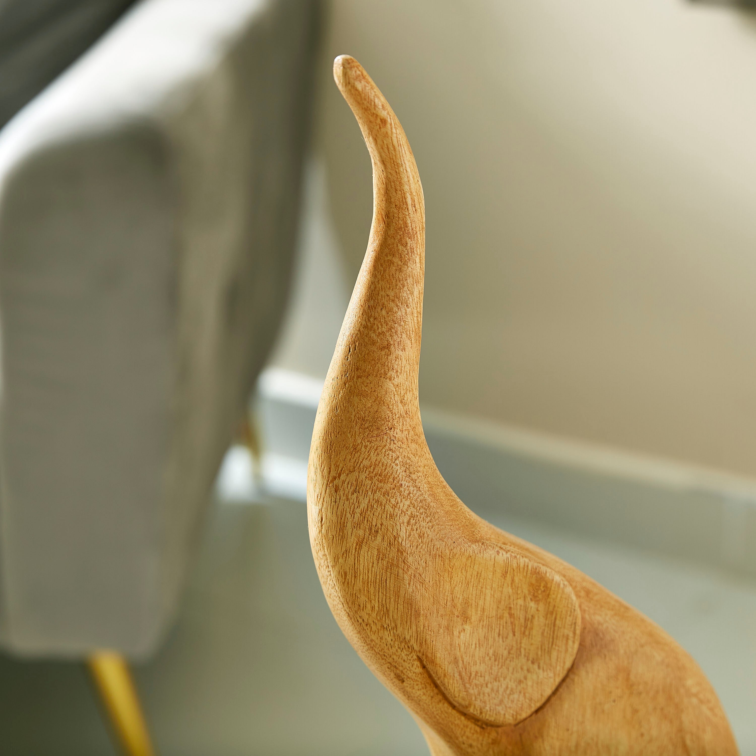 قطعة ديكور خشبيّة منحوتة على شكل فيل من هازل-hbxhomeware-homedecor-figurinesandornaments-image-2