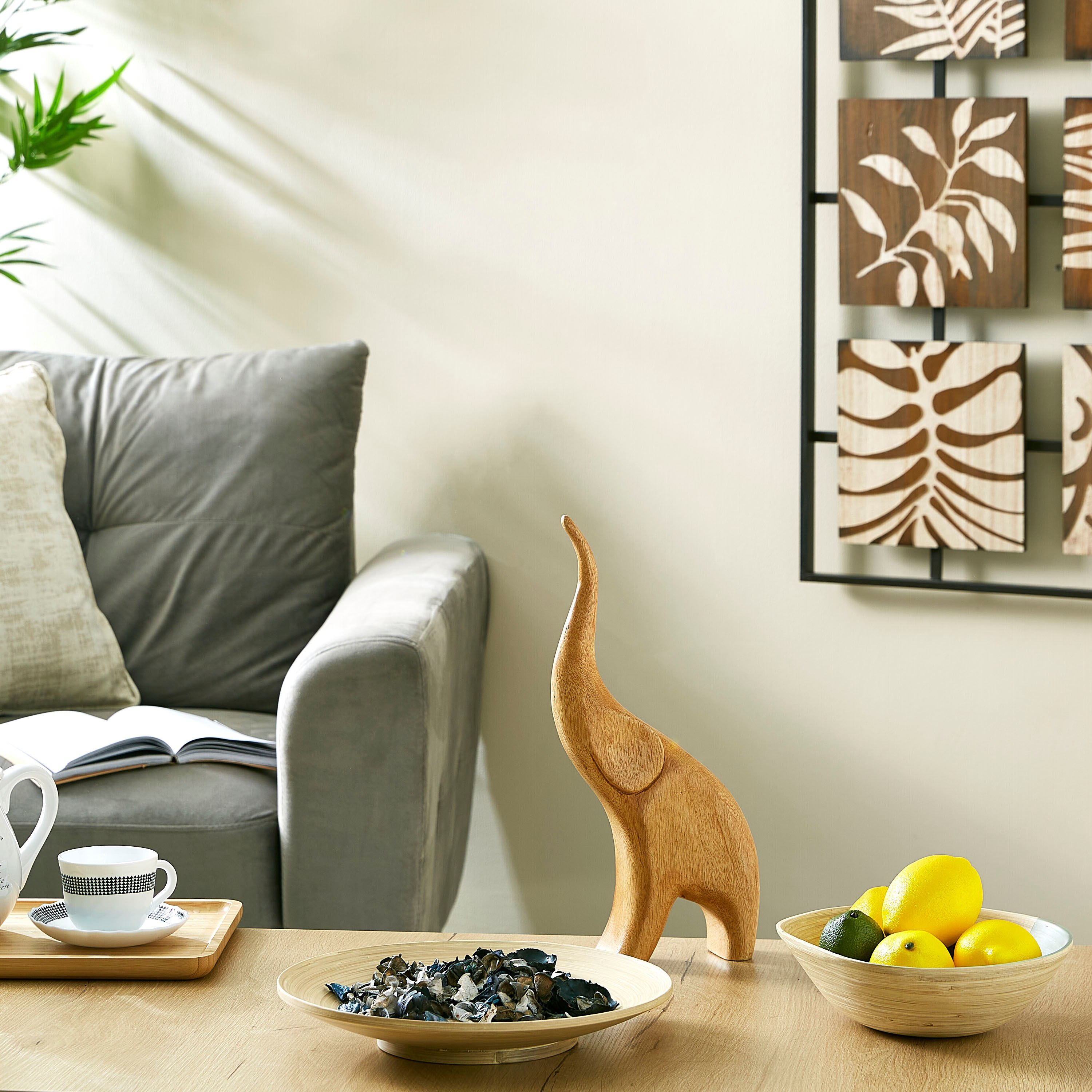 قطعة ديكور خشبيّة منحوتة على شكل فيل من هازل-hbxhomeware-homedecor-figurinesandornaments-image-3
