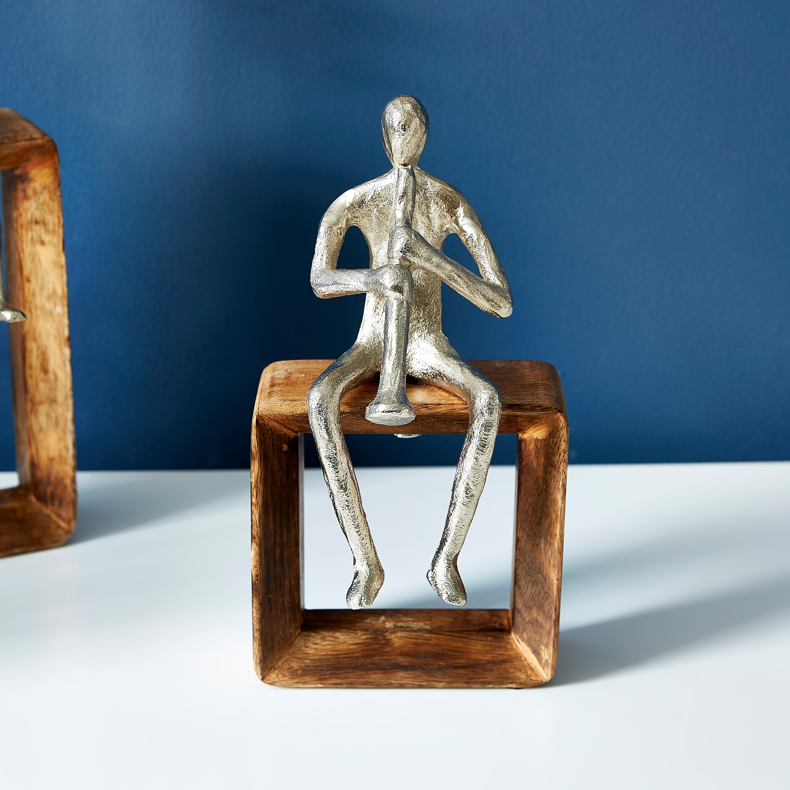 تمثال عازف المزمار المعدني من تريفيا-hbxhomeware-homedecor-figurinesandornaments-image-2