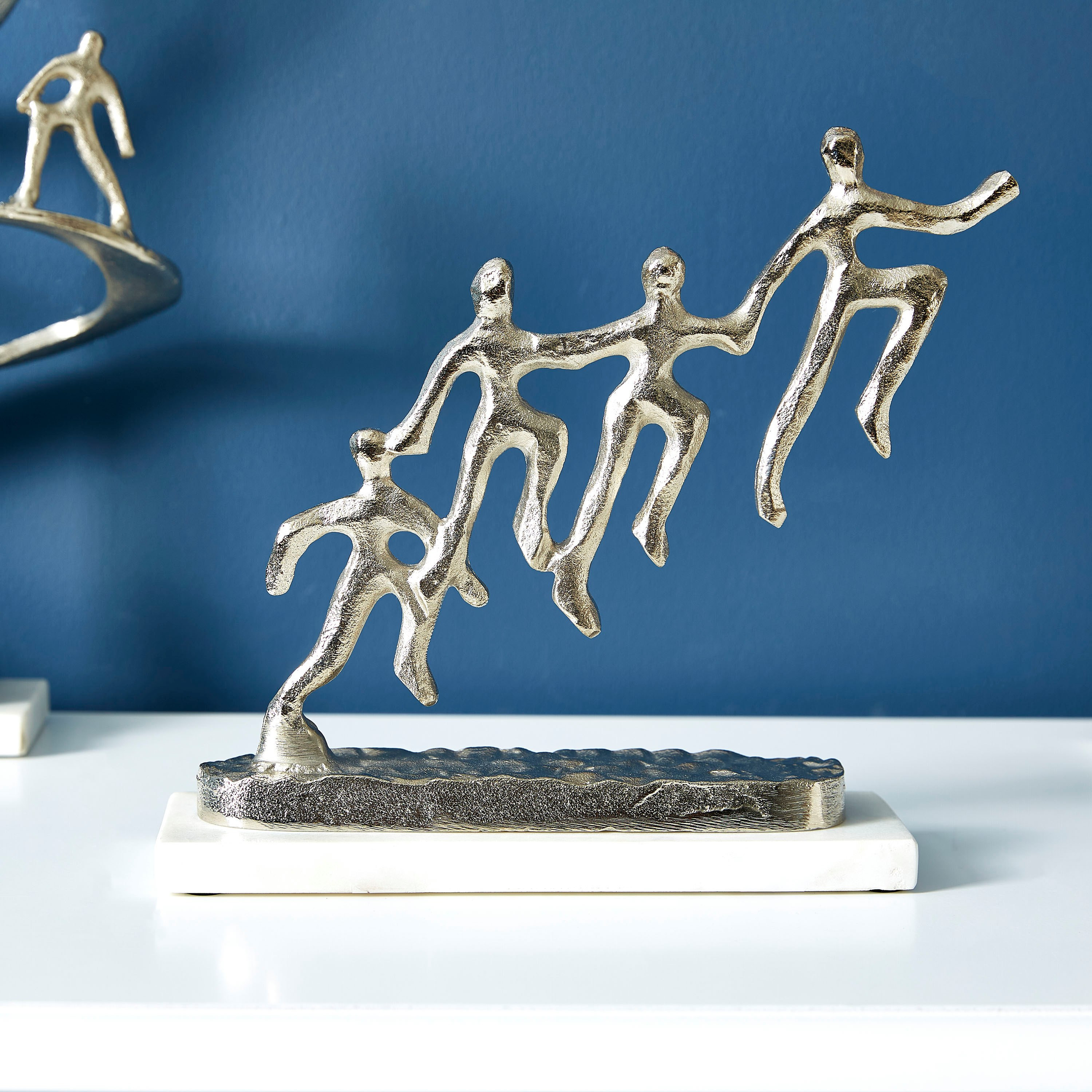 تمثال ديكور معدني ليتس فلاي توجذر من تريفيا-hbxhomeware-homedecor-figurinesandornaments-image-1