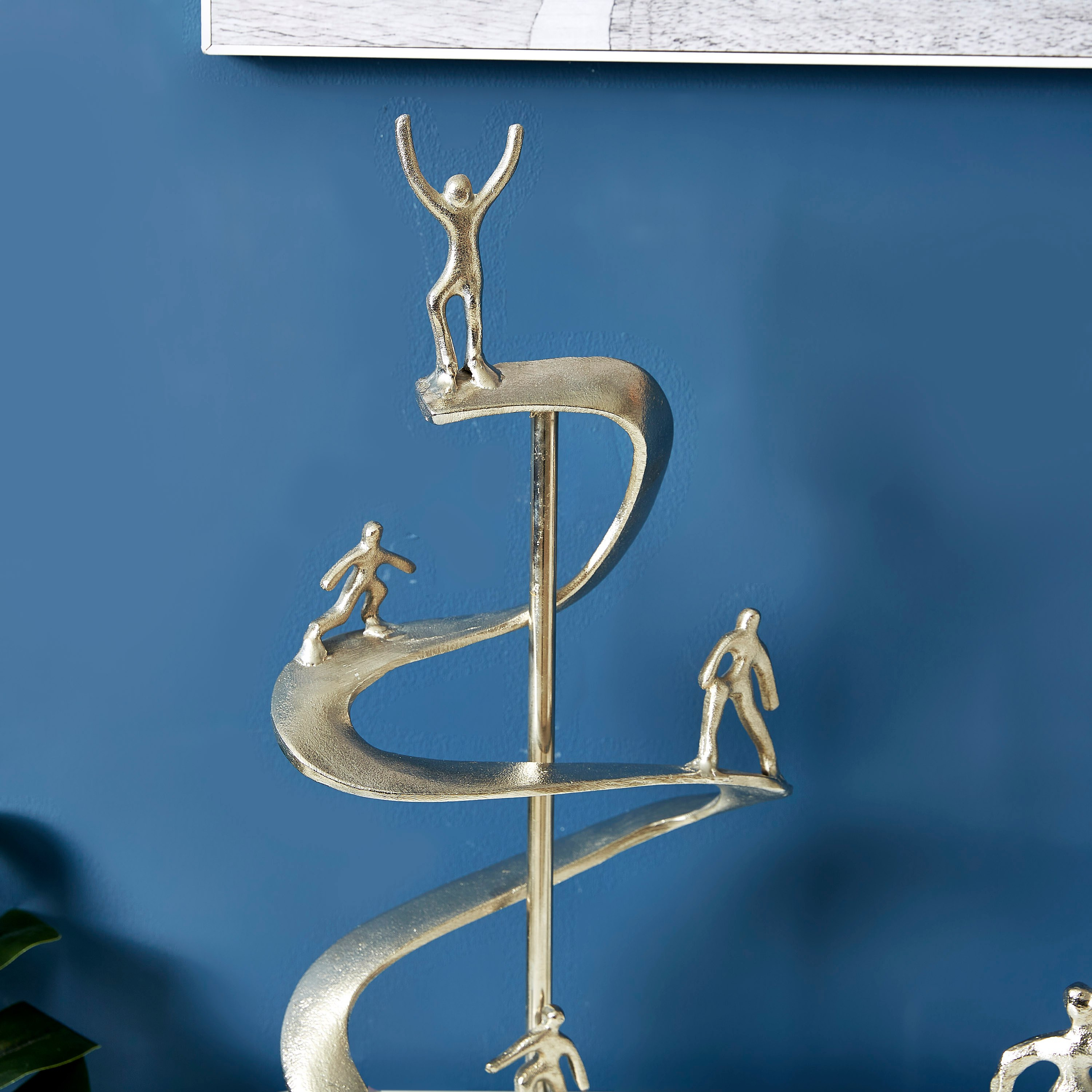 تمثال زلاقة معدنية وأشخاص من تريفيا-hbxhomeware-homedecor-figurinesandornaments-image-2