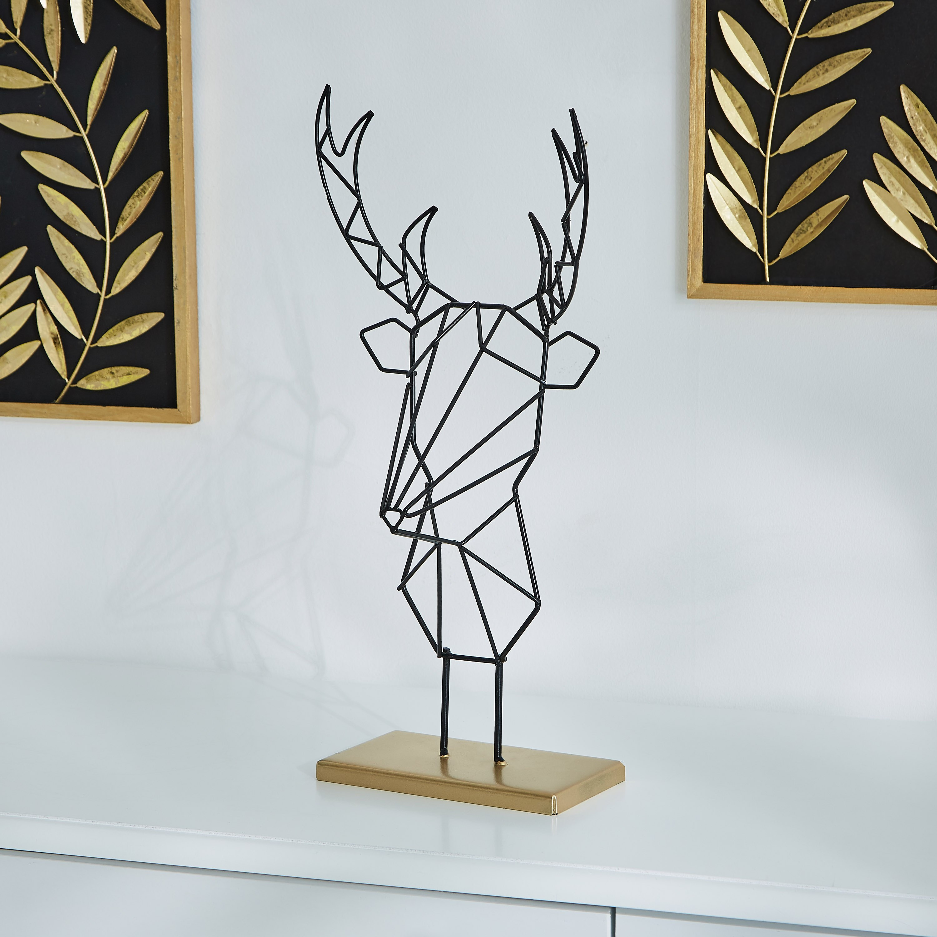 تمثال غزال معدني على حامل - لاتين-hbxhomeware-homedecor-figurinesandornaments-image-1