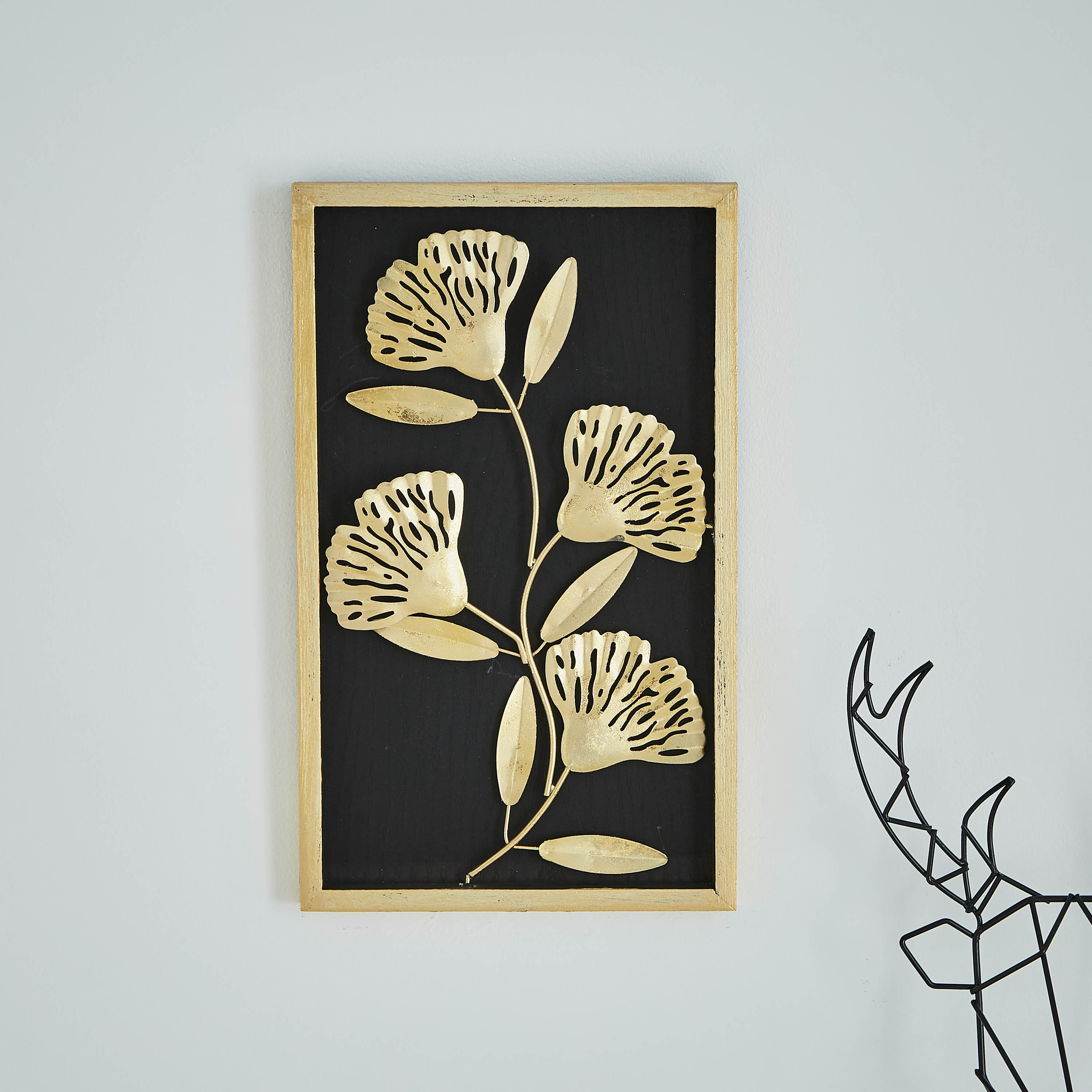 زينة حائط ميتاليك زهور وورق شجر - لاتين-hbxlivingroom-walldecor-wallart-image-1