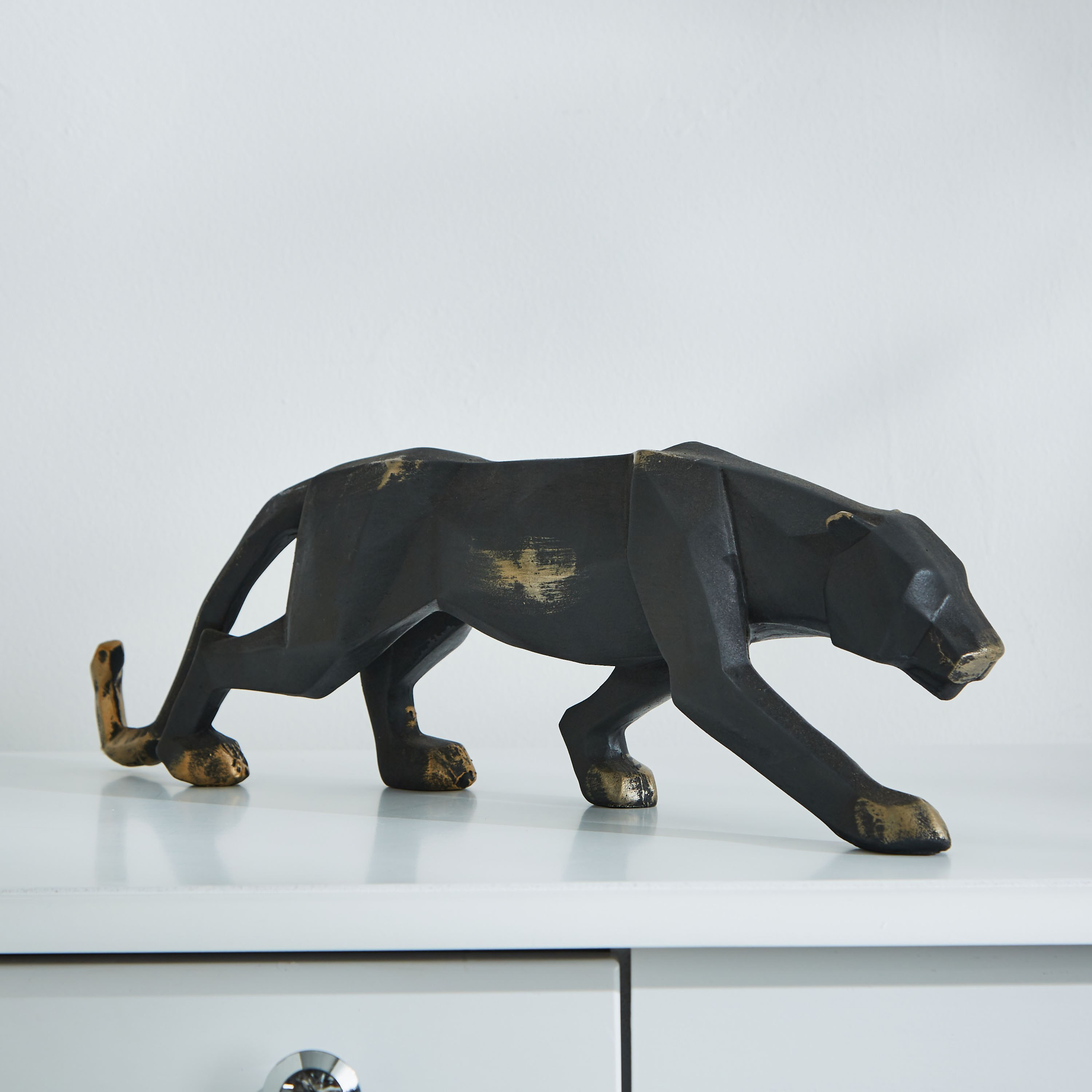 تمثال نمر بولسيرين مزيّن - لاتين-hbxhomeware-homedecor-figurinesandornaments-image-1
