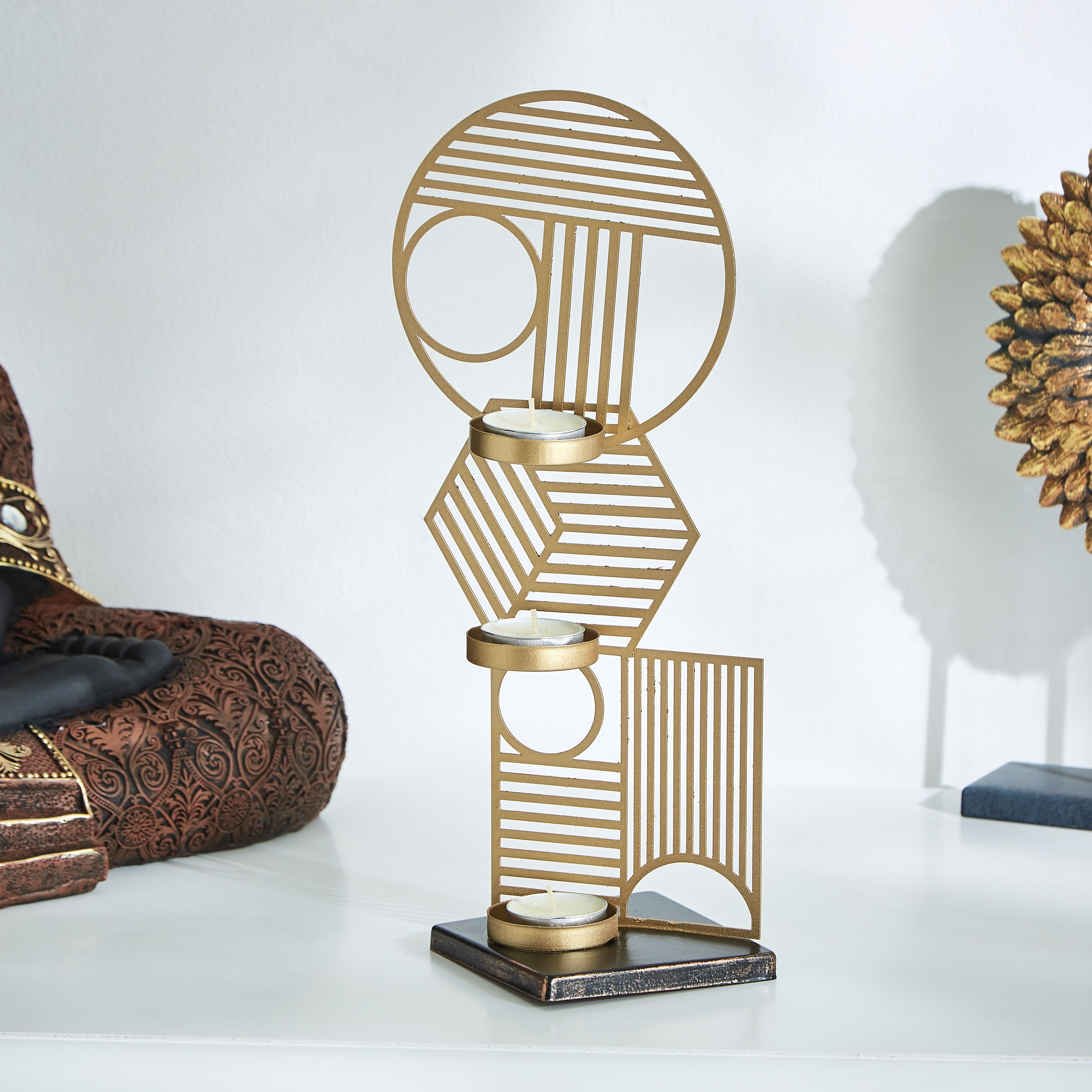 قطعة ديكور معدنية تجريدية مع حامل شموع من لاتين-hbxhomeware-homedecor-figurinesandornaments-image-1