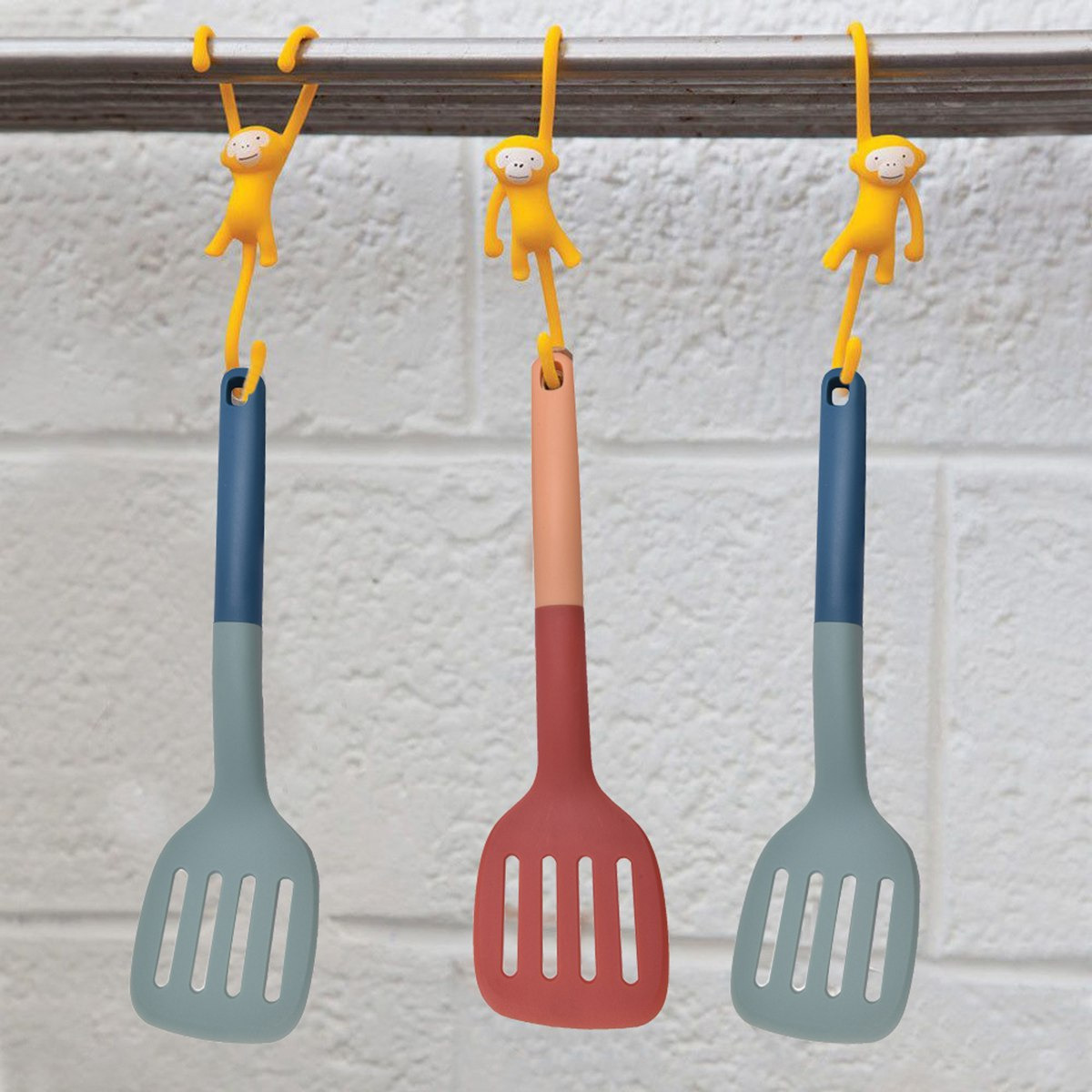 Feast Slotted Turner-hbxhomeware-hbxkitchen-image-2