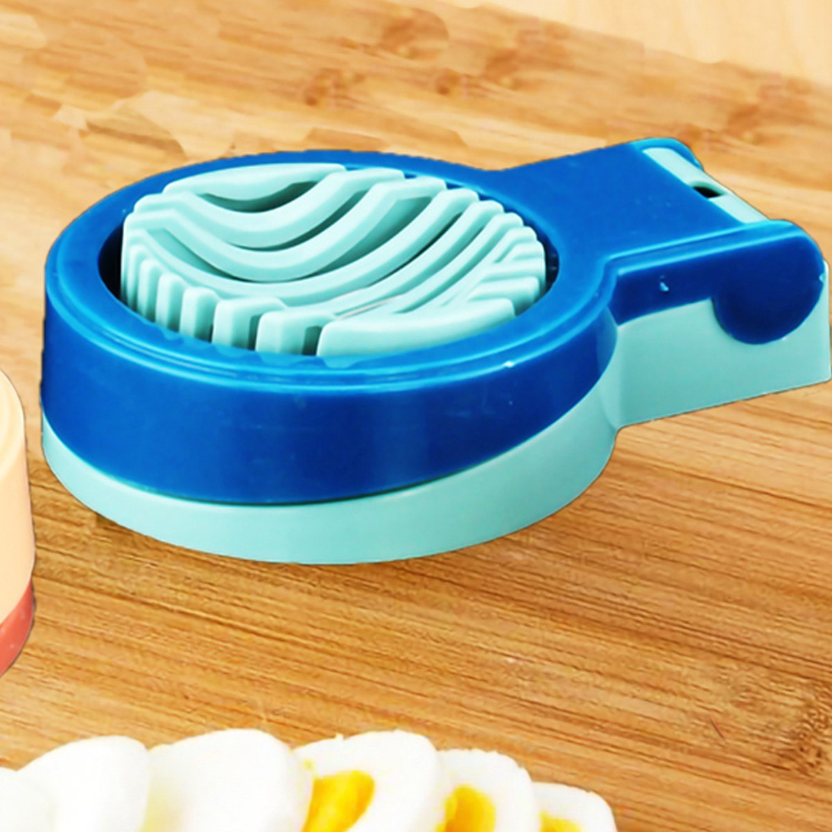 Feast Egg Slicer-hbxhomeware-hbxkitchen-image-1