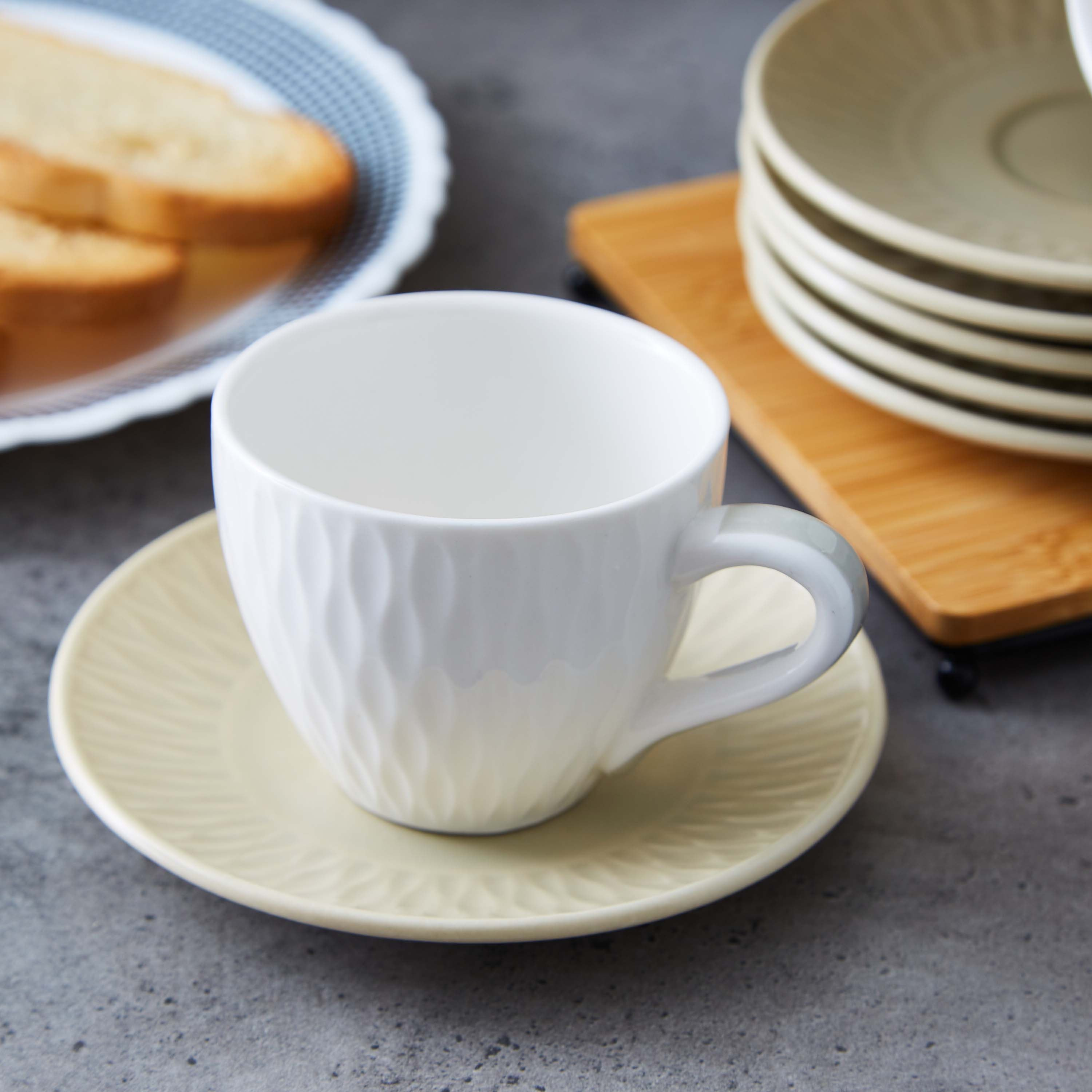 طقم فناجين وصحون بورسلين مع حامل خشبي من فيست - 13 قطعة-hbxhomeware-hbxkitchen-image-2