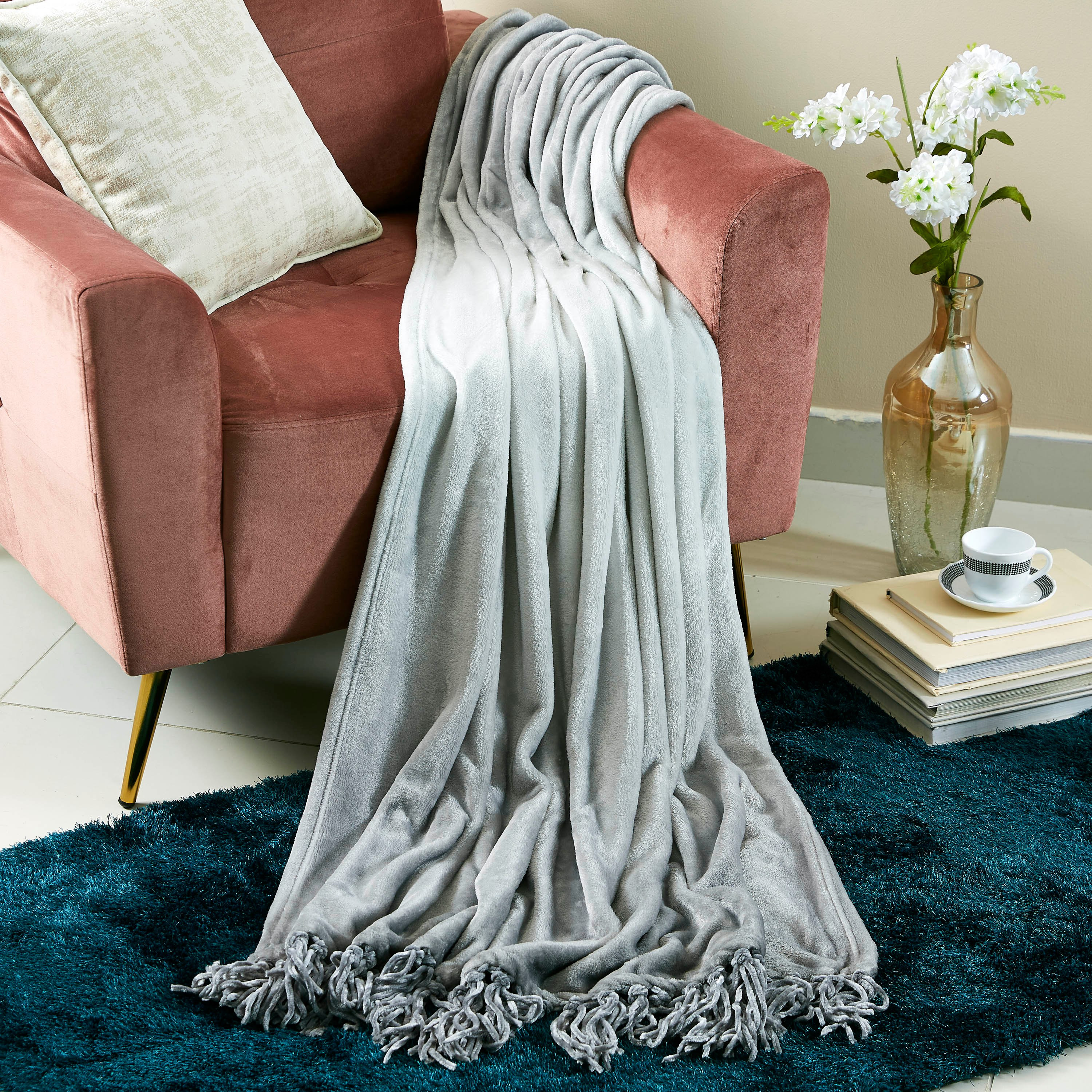 بطّانية خفيفة فلانيل بطبعات أومبري - 130x170  سم-hbxhomeware-hbxbedroom-image-1