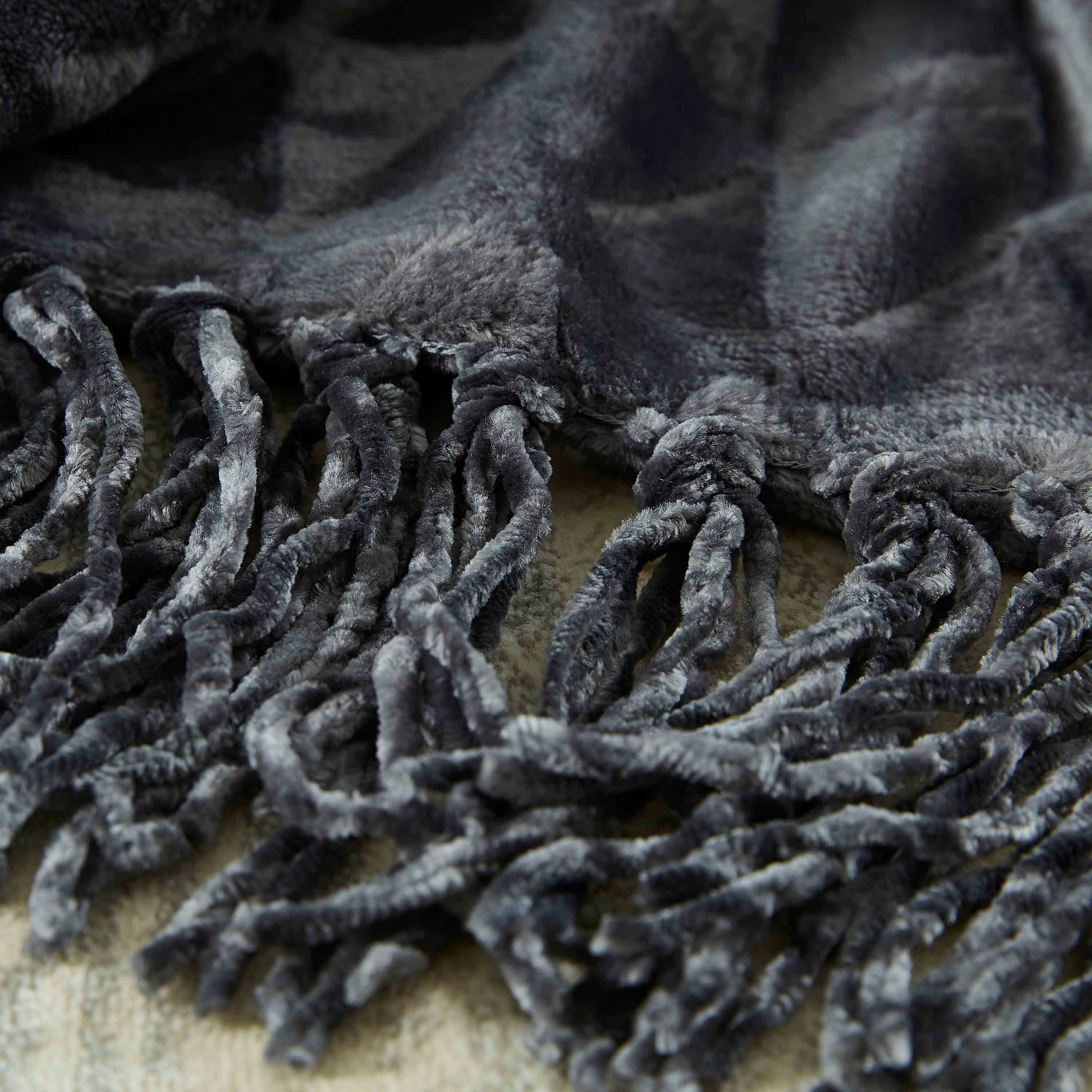 Houston Solid Flannel Embossed Throw - 130x180 cm-hbxhomeware-hbxbedroom-image-2