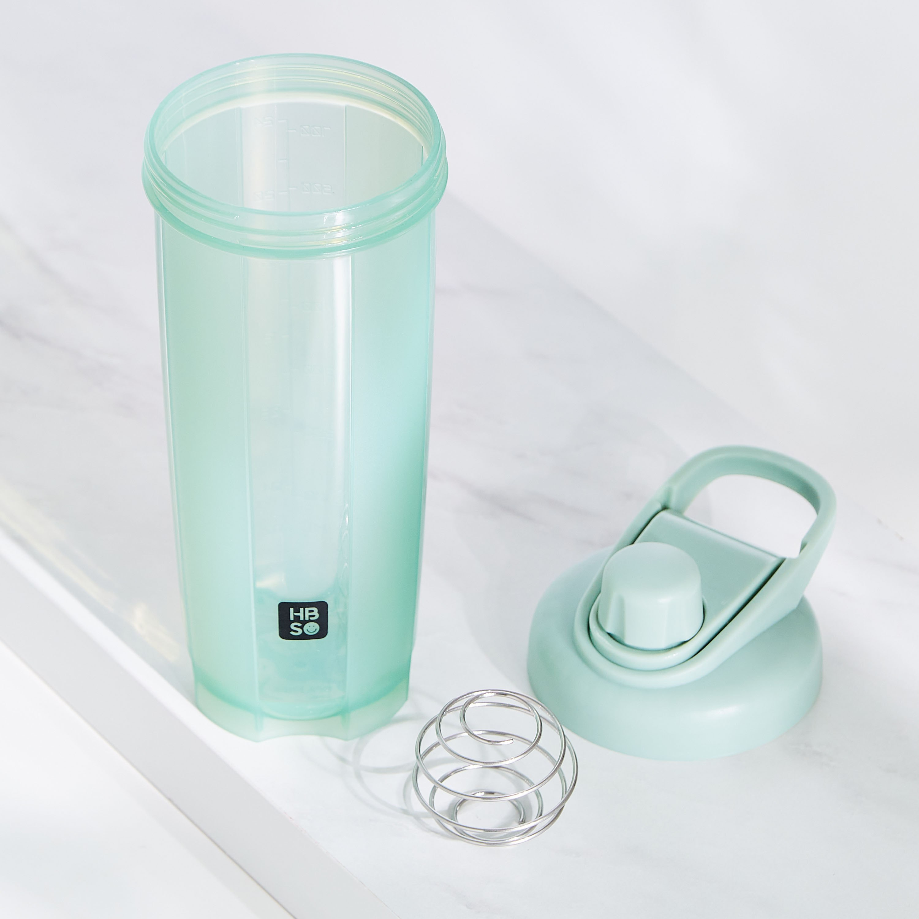 قارورة رجّ مع كرة معدنية هيدرا من إتش بي إس أو - 700 مل-hbxhomeware-diningandtabletop-bottles-image-2